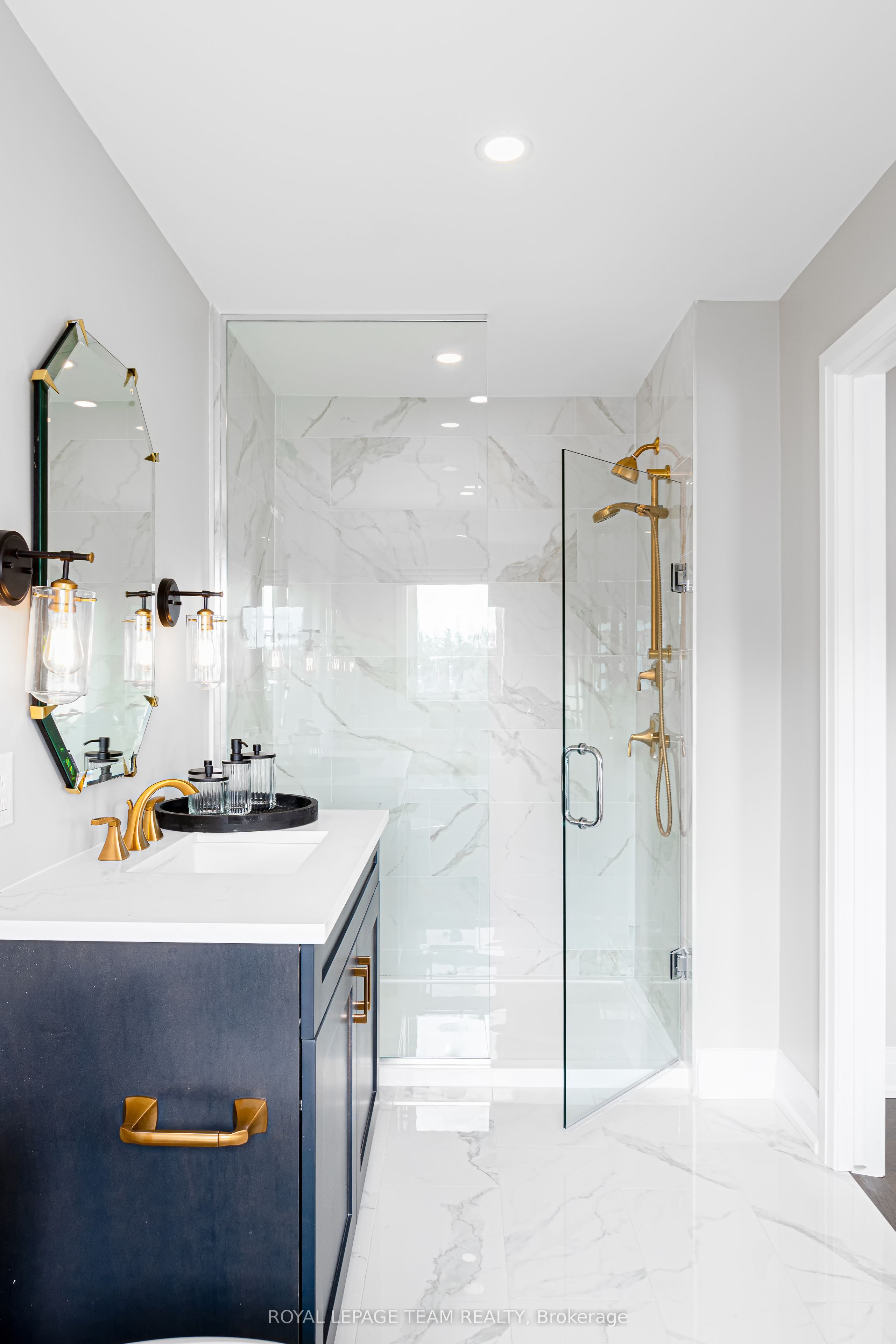 101 Laurel Private Property Photo 6