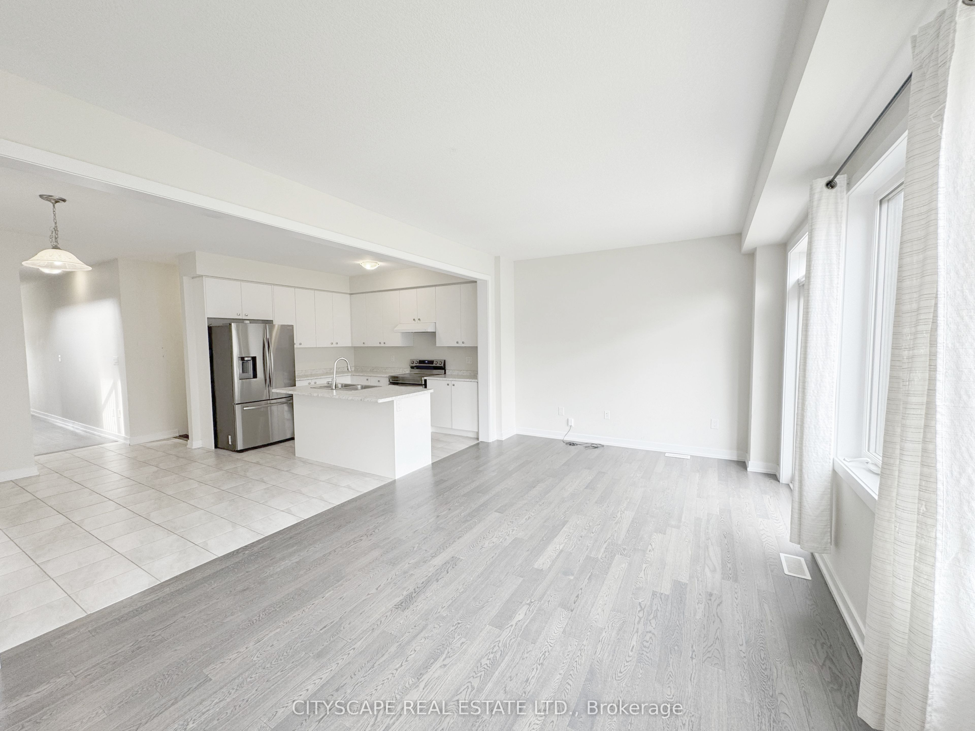 33 Basswood Crescent Property Photo 15