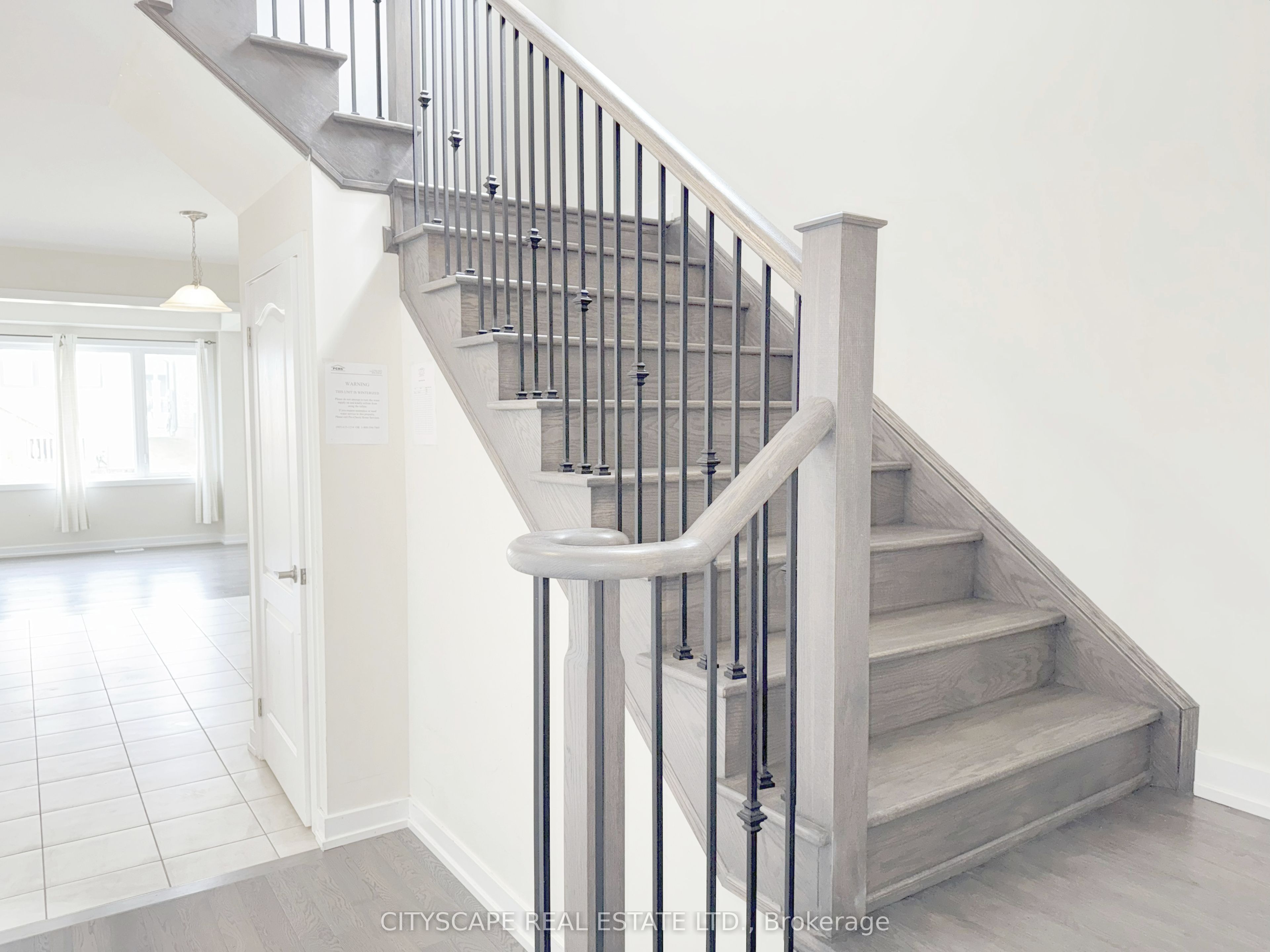 33 Basswood Crescent Property Photo 18