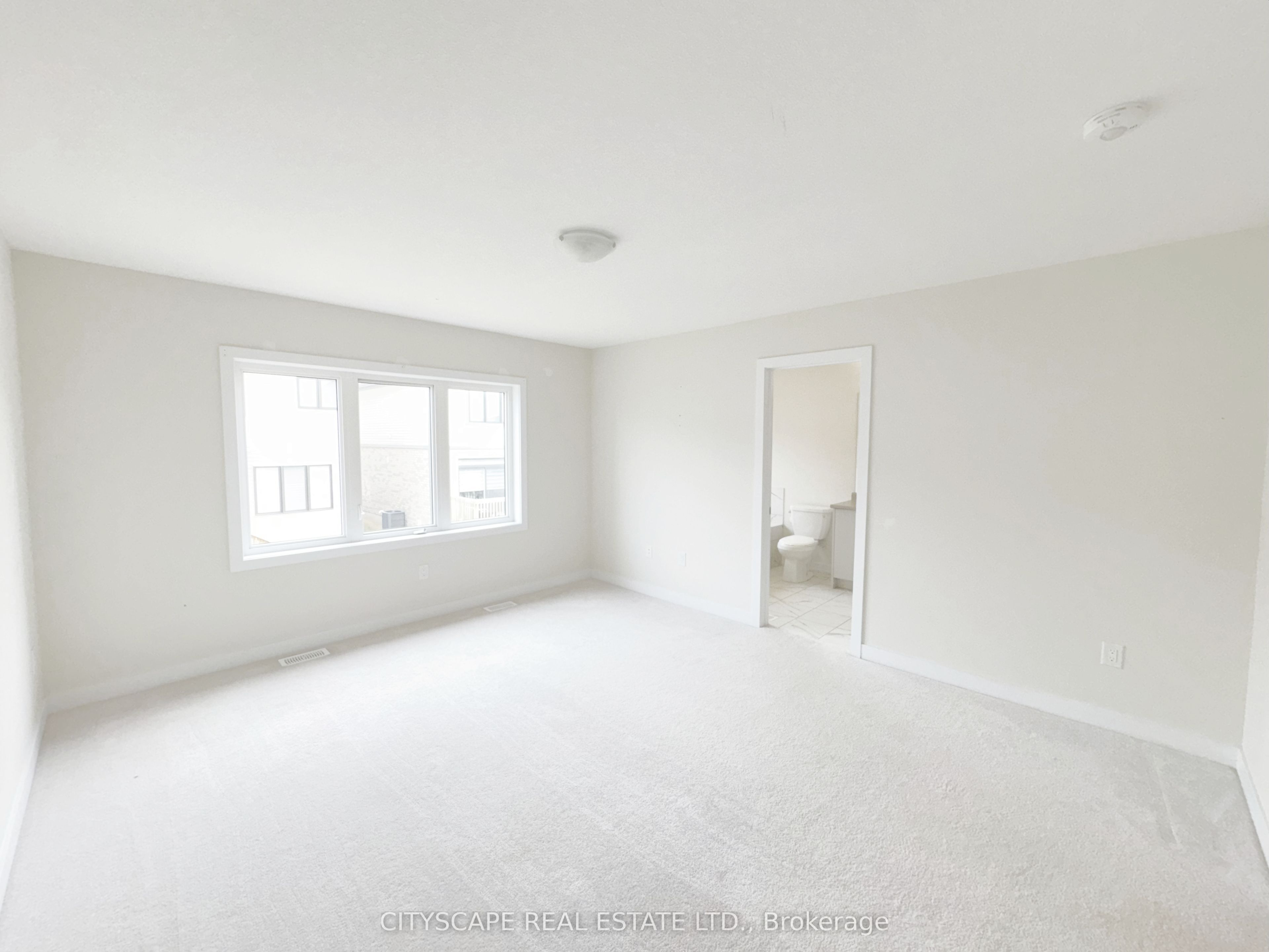 33 Basswood Crescent Property Photo 19