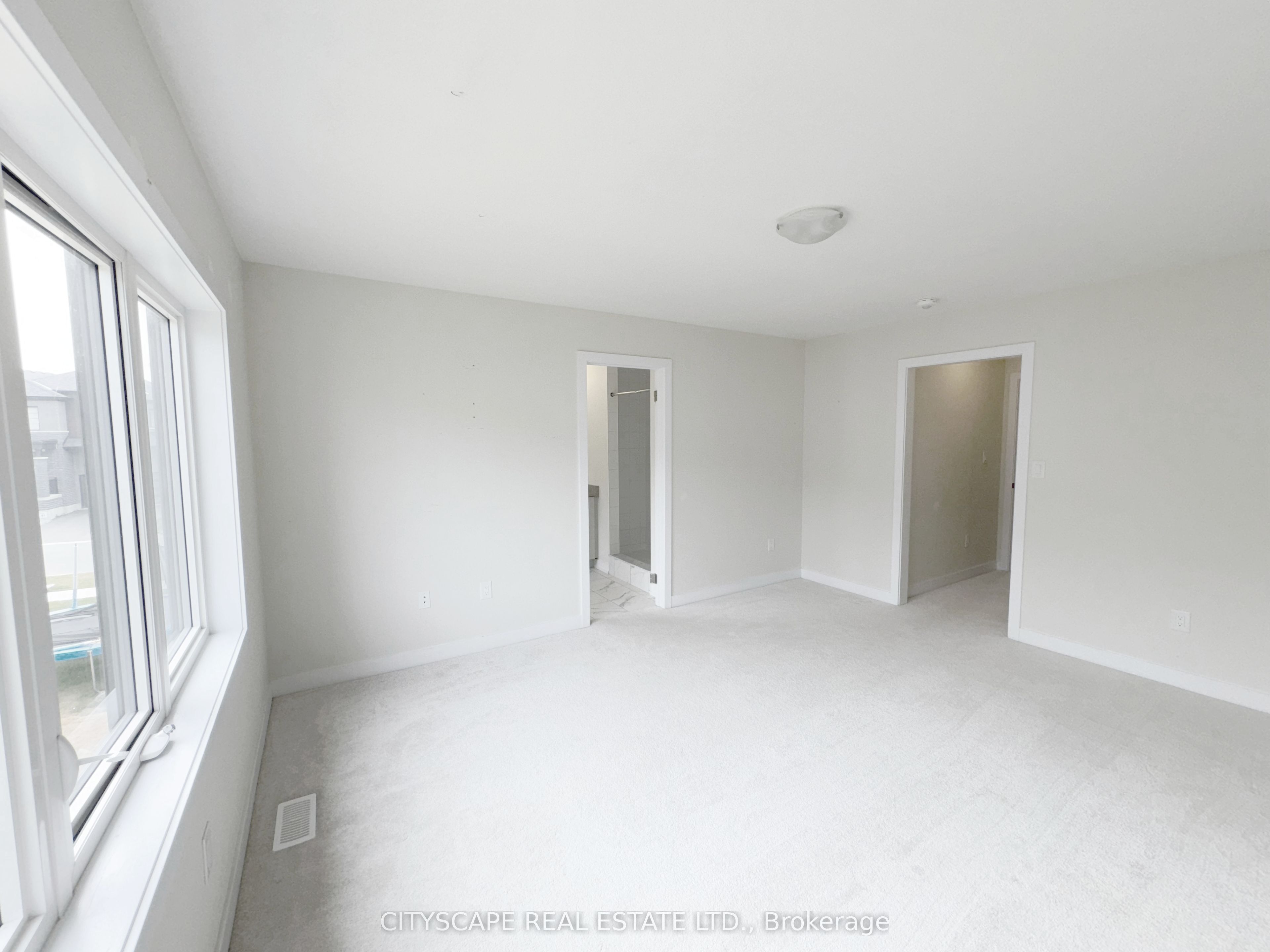 33 Basswood Crescent Property Photo 20