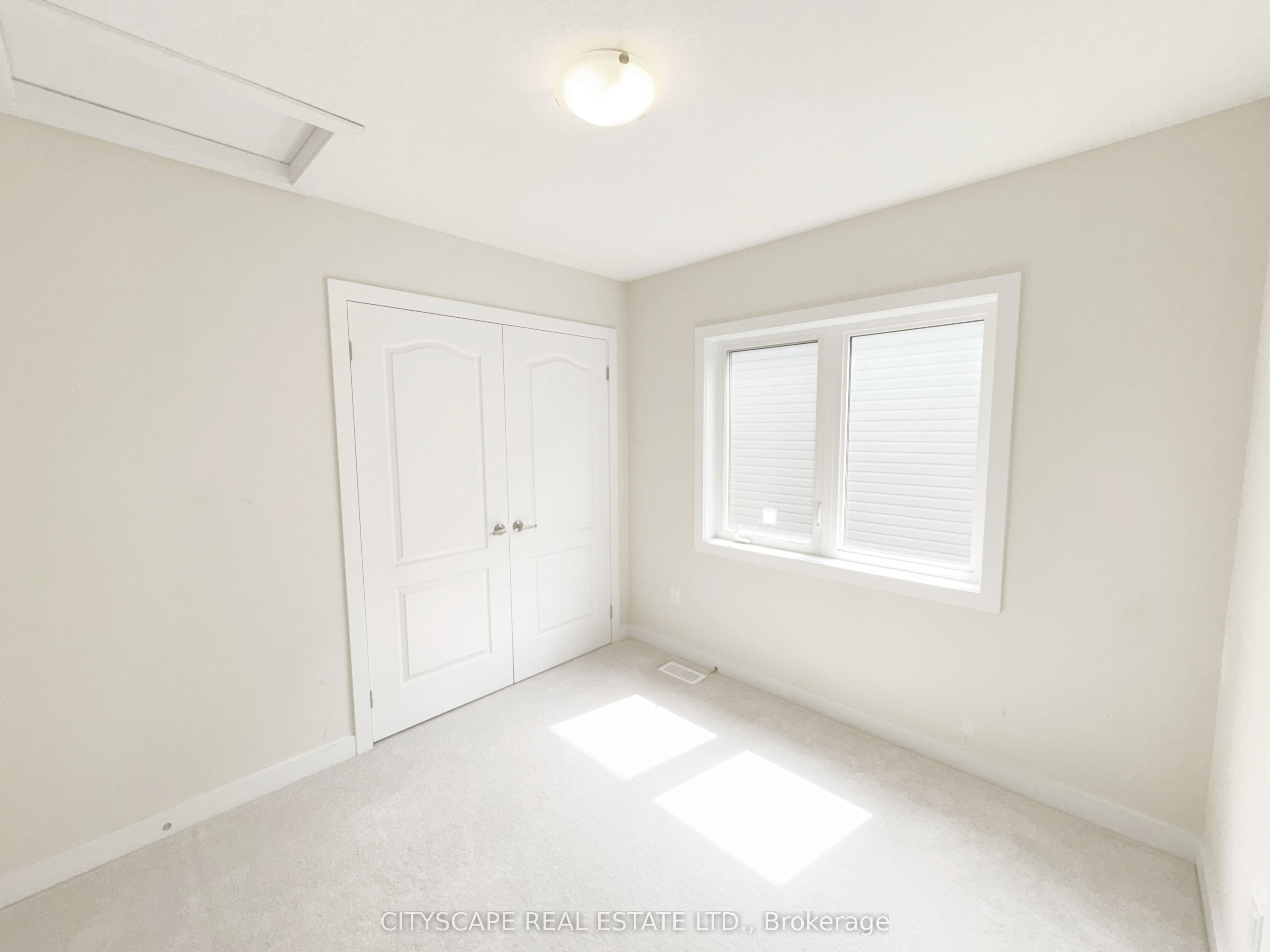 33 Basswood Crescent Property Photo 25