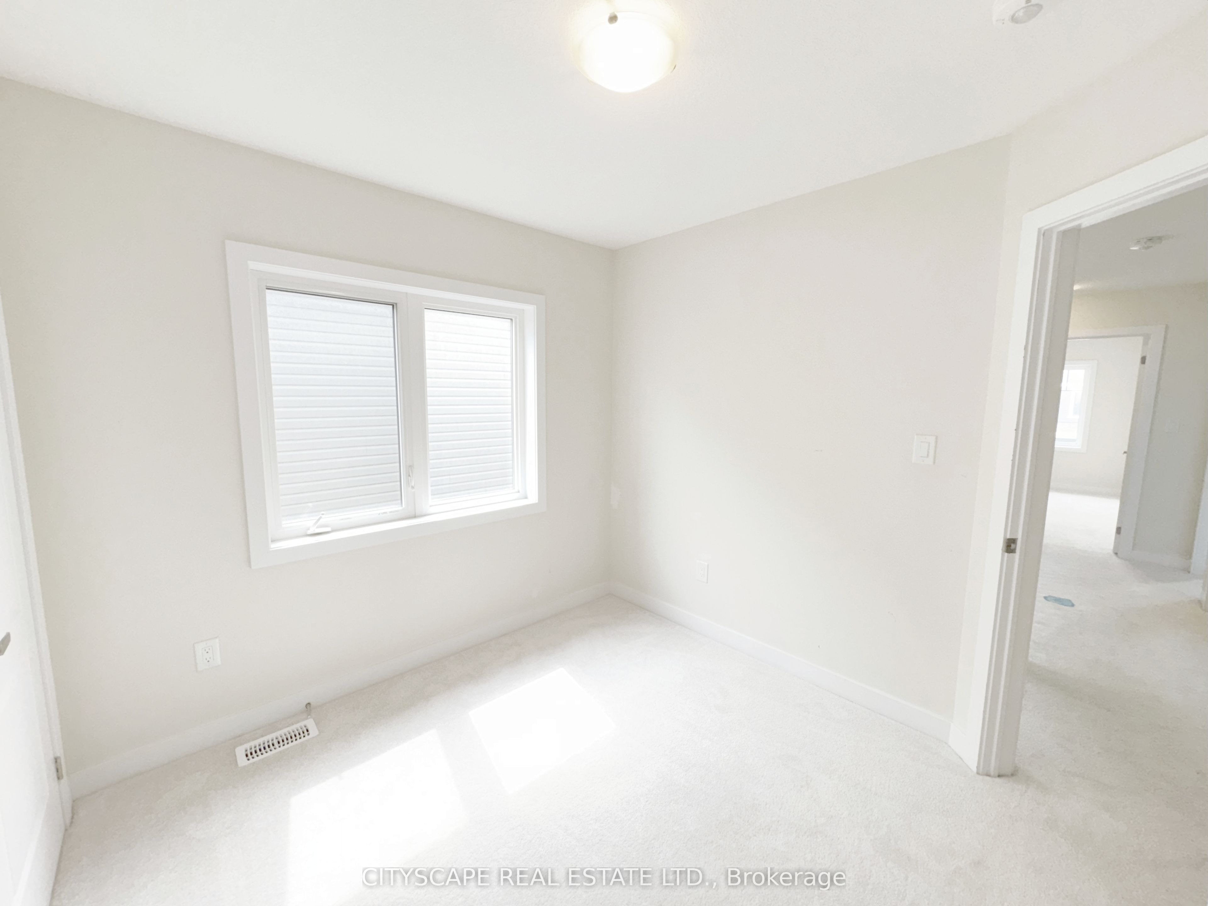 33 Basswood Crescent Property Photo 26