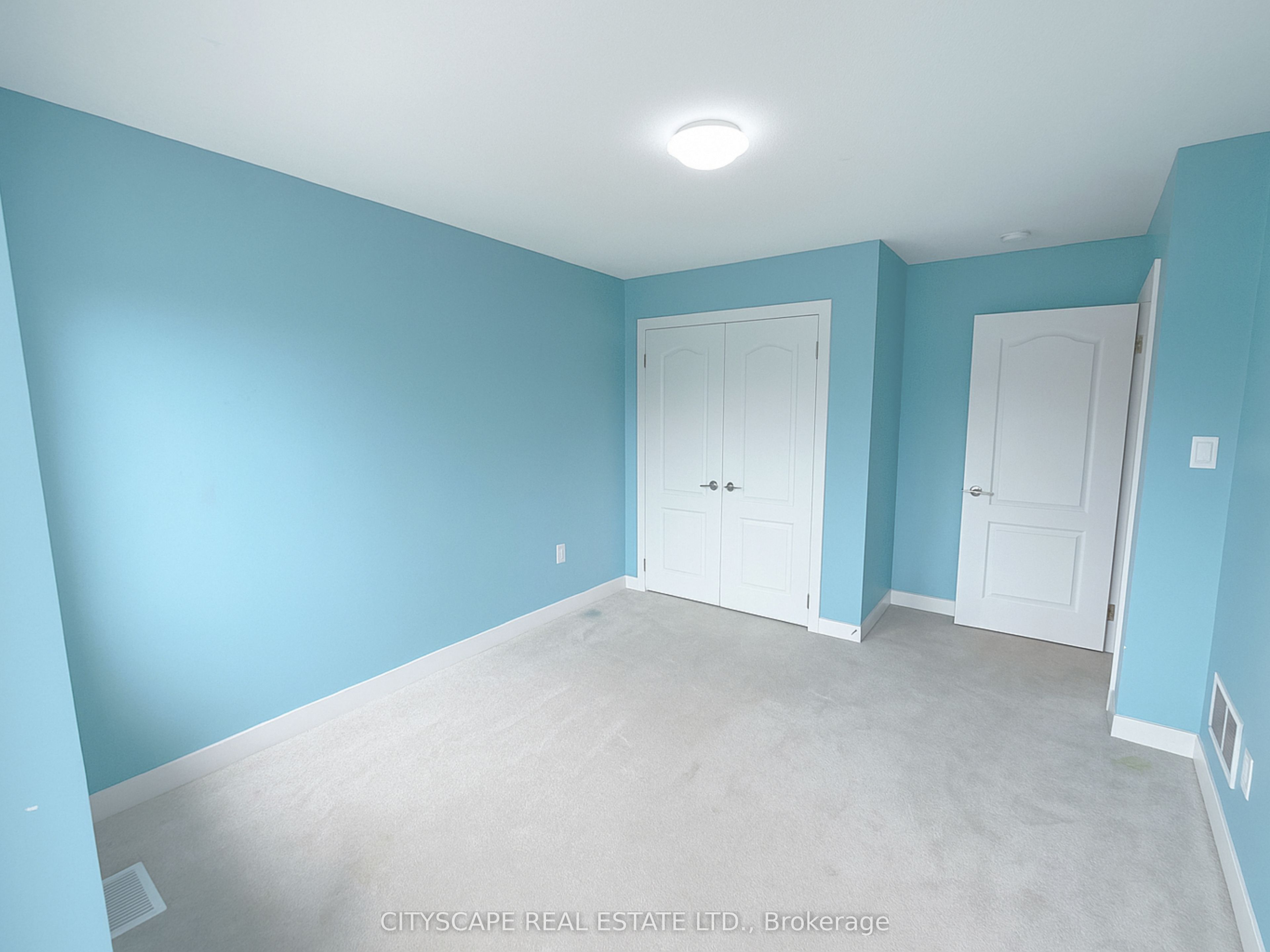 33 Basswood Crescent Property Photo 30