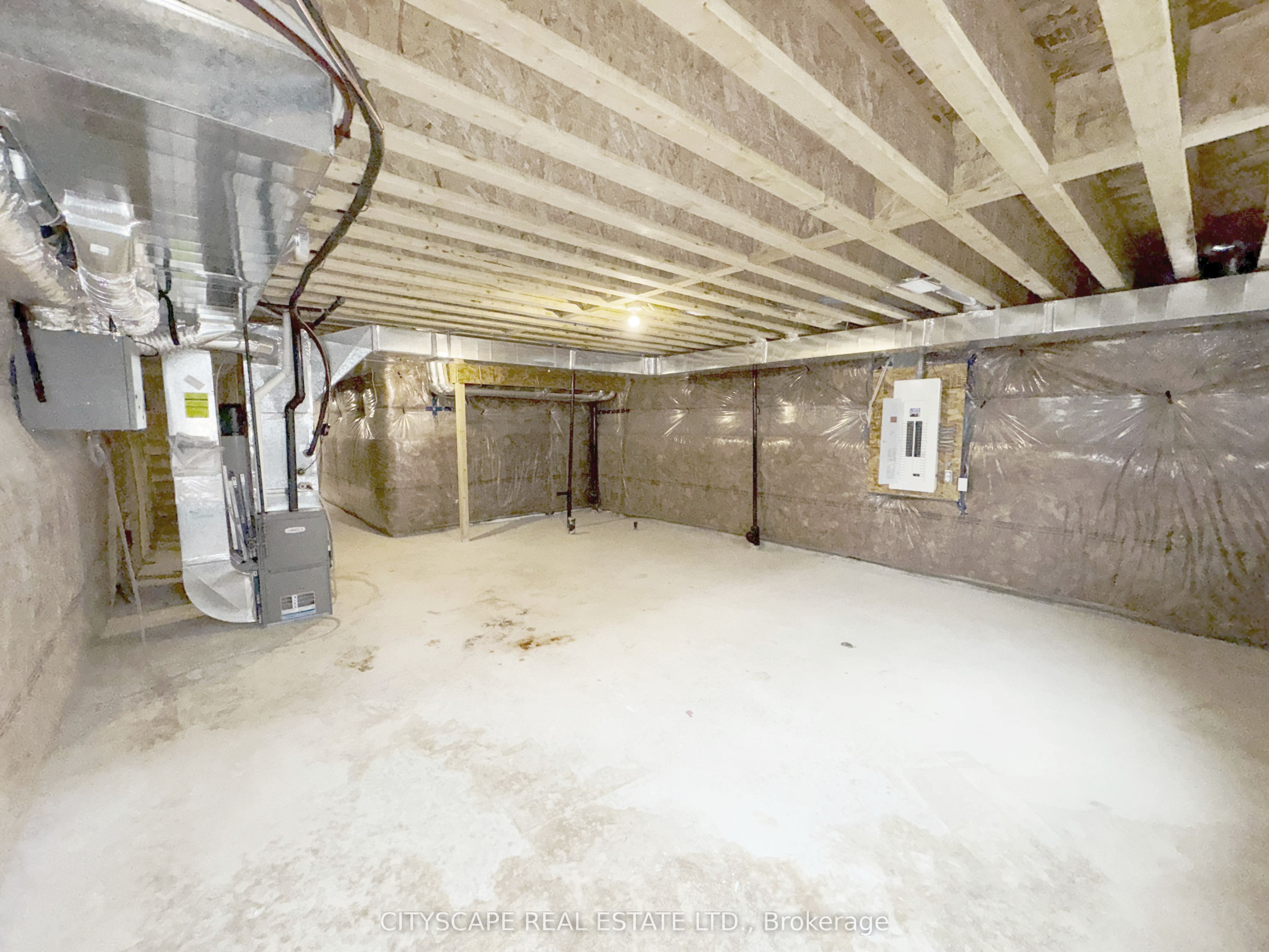 33 Basswood Crescent Property Photo 40