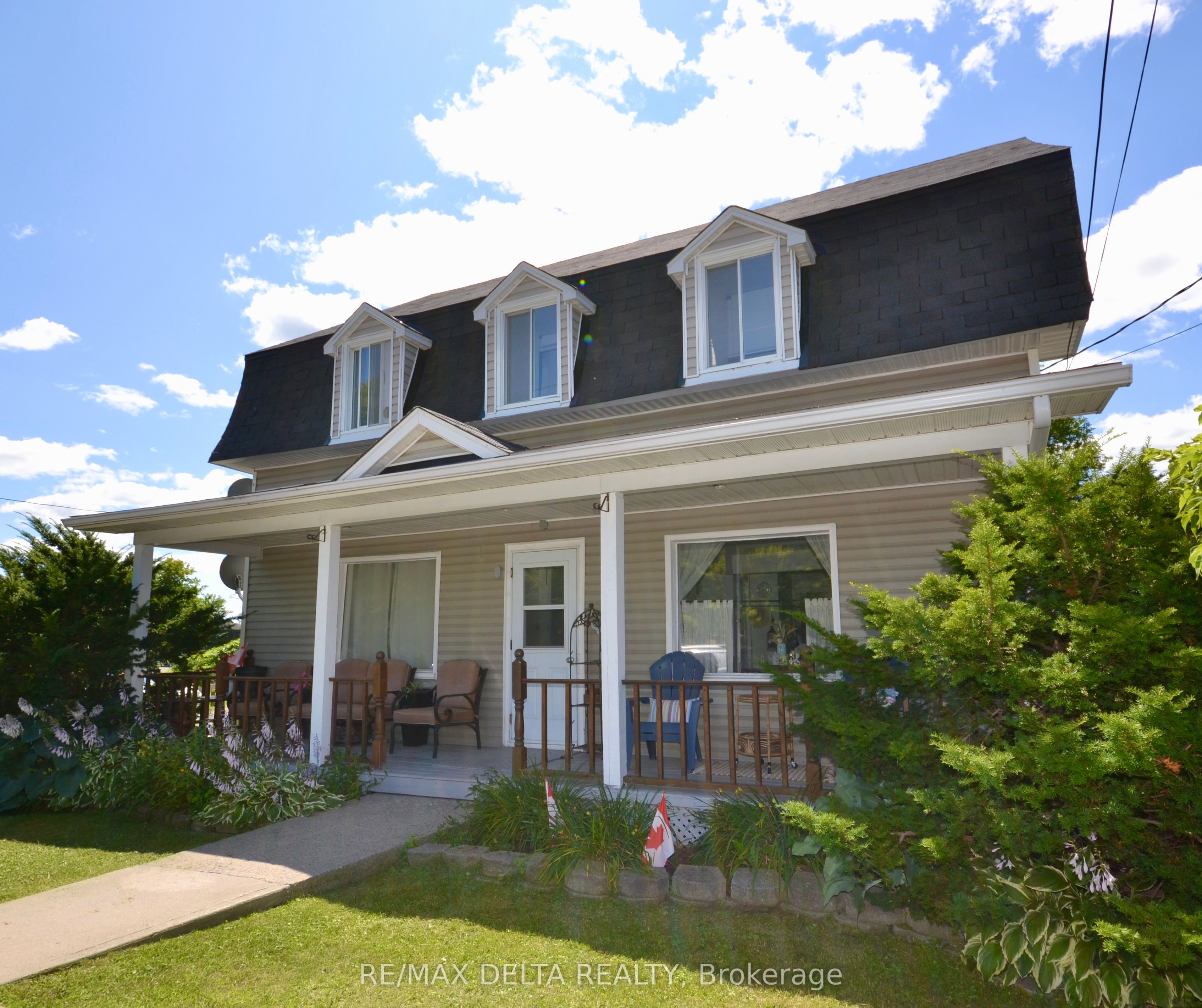 3766 Champlain Street Property Photo 2