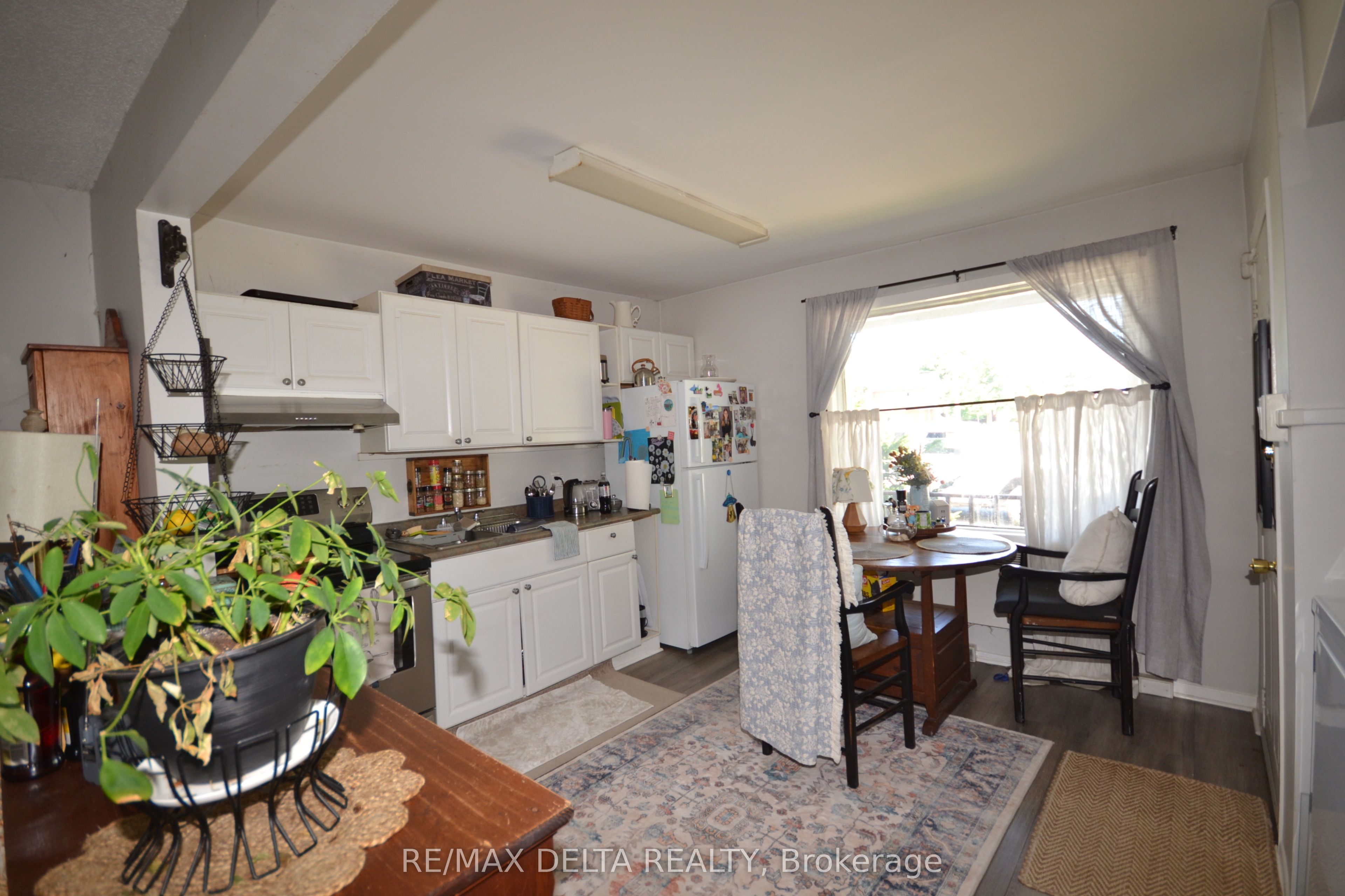 3766 Champlain Street Property Photo 3