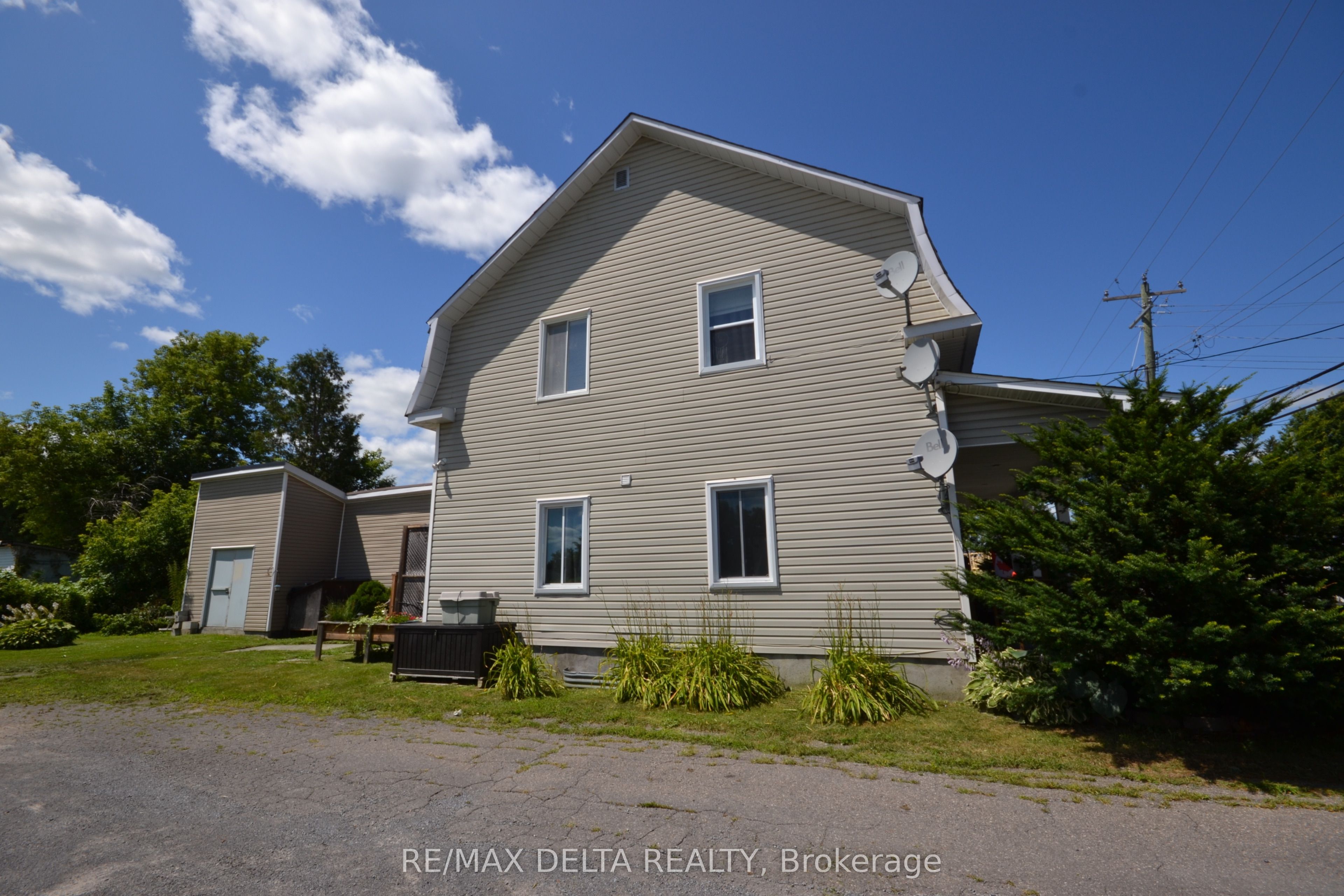 3766 Champlain Street Property Photo 12