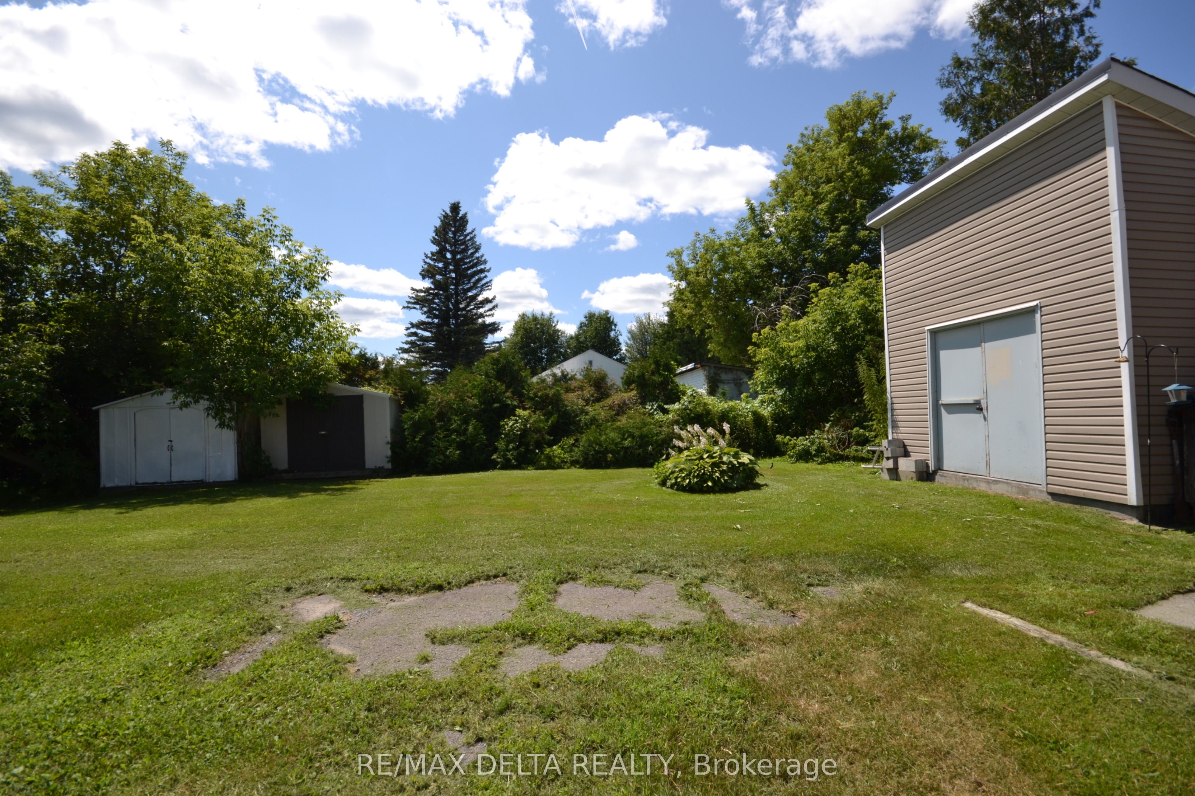 3766 Champlain Street Property Photo 14