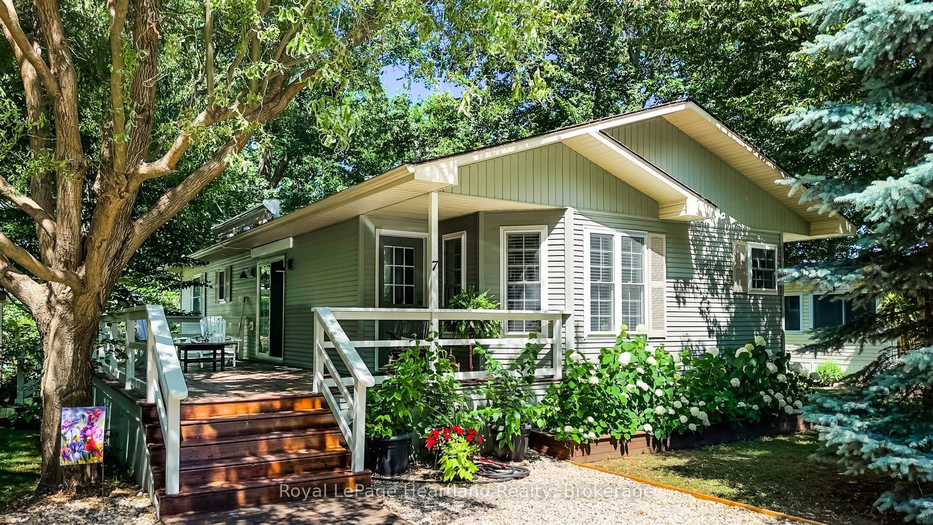 7 Cree Ln Property Photo 1