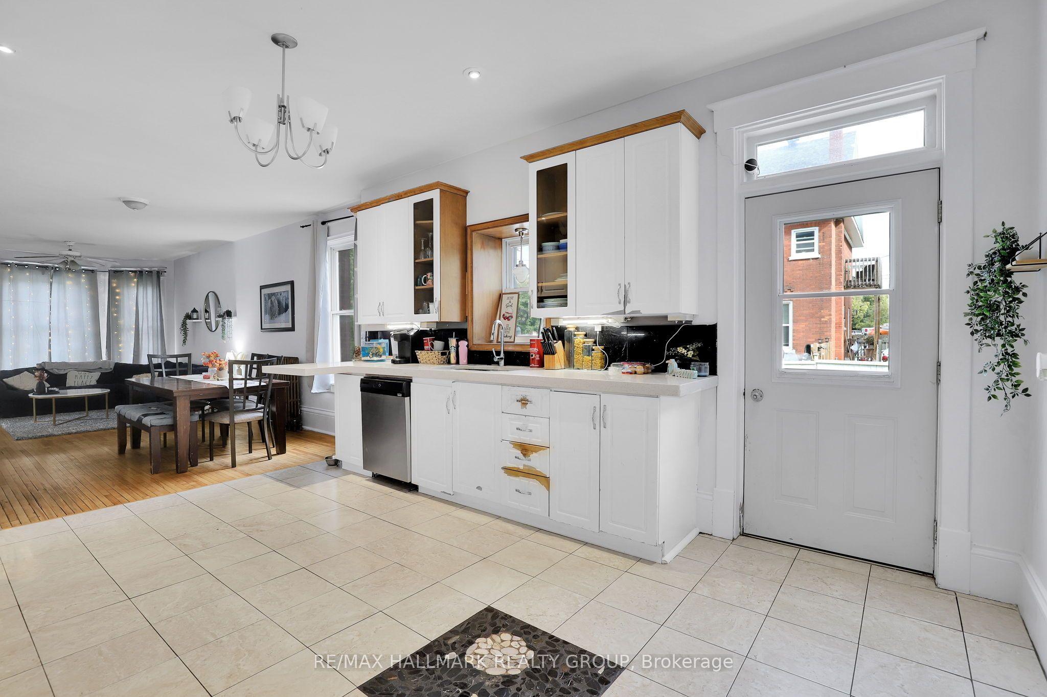 11 Glen Avenue Property Photo 10