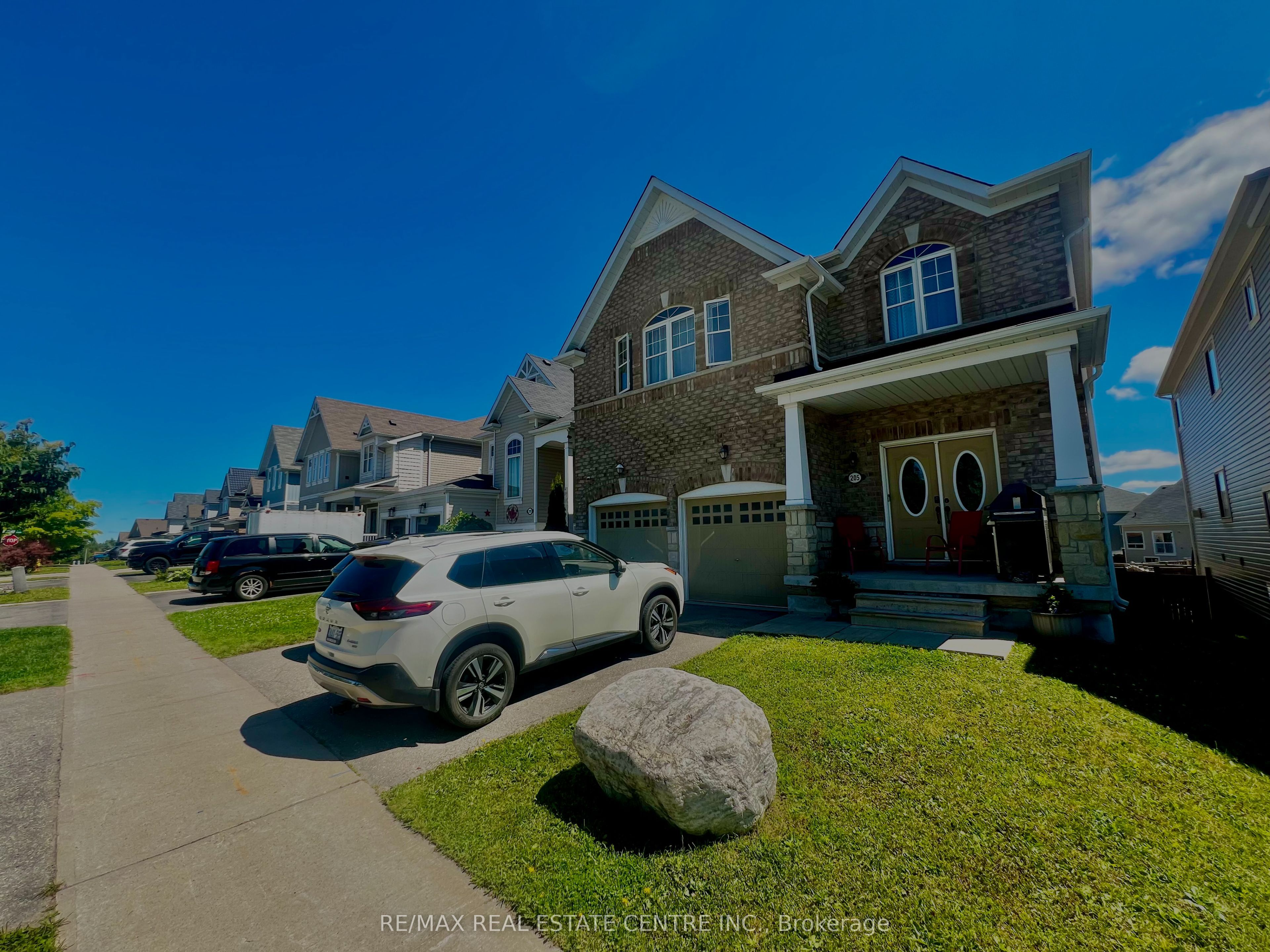 205 Morden Drive Property Photo 2