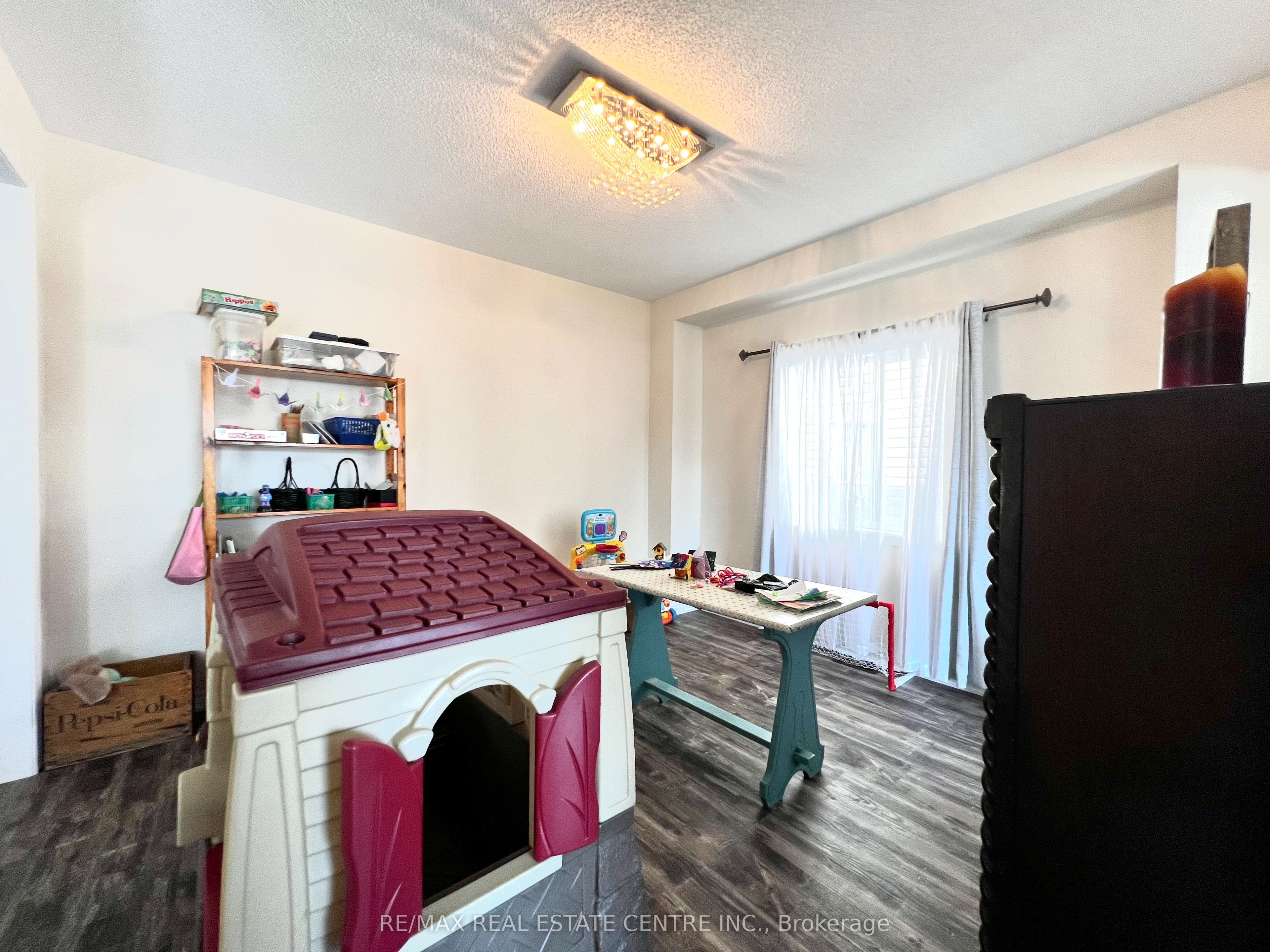 205 Morden Drive Property Photo 15