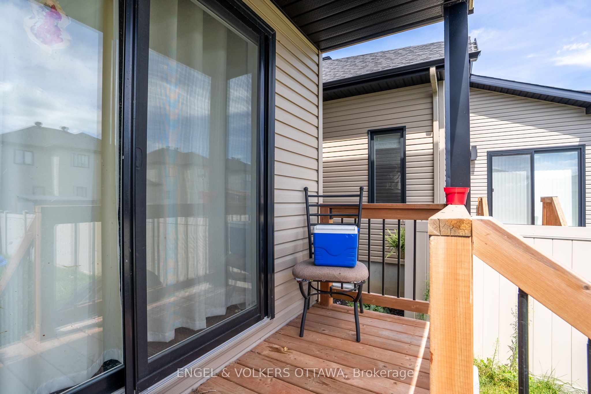 661 Conservation Street Property Photo 3