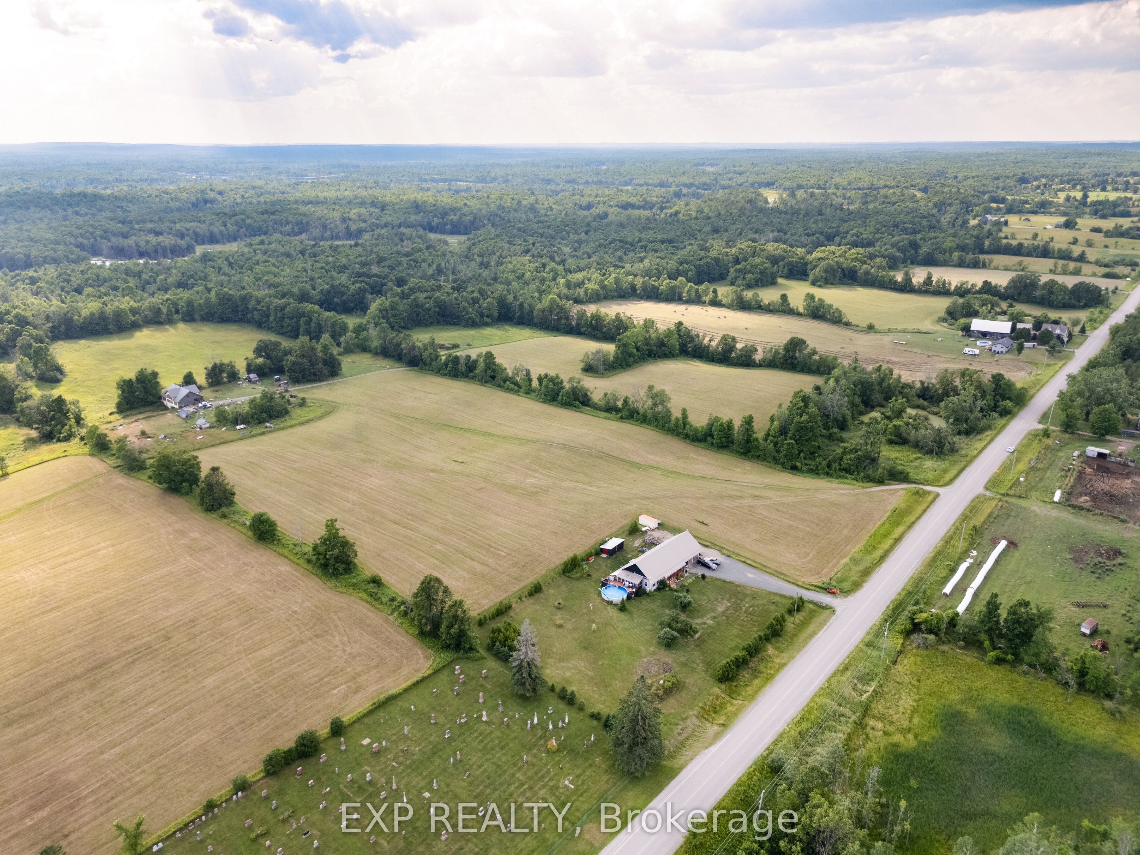 2881 Cooper Rd Property Photo 3