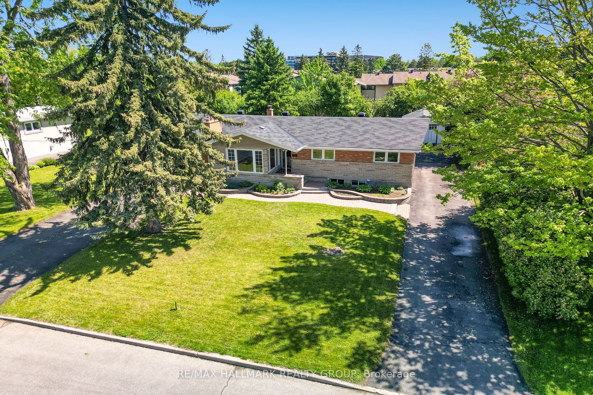 1399 Aurele Street Property Photo 1