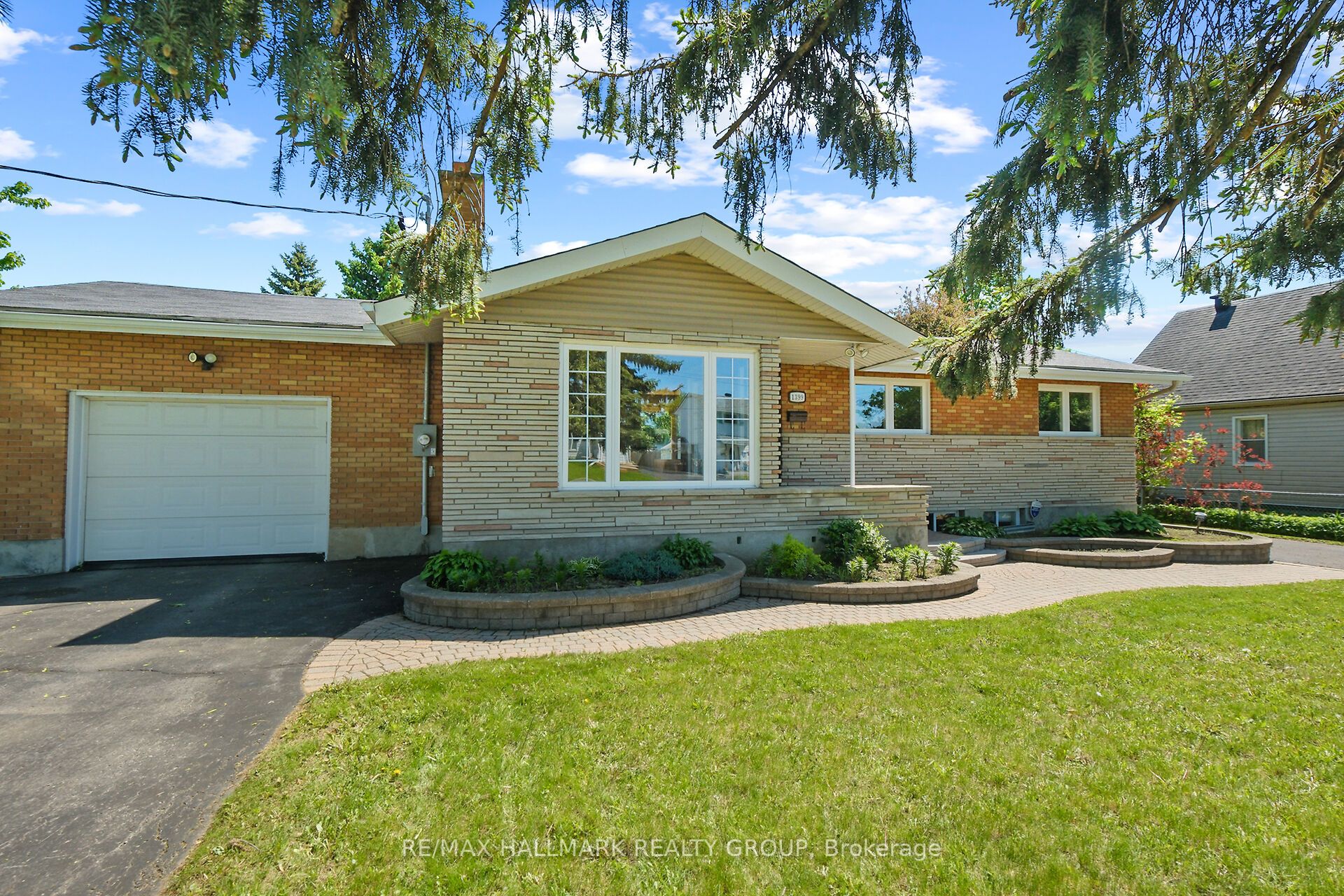 1399 Aurele Street Property Photo 4