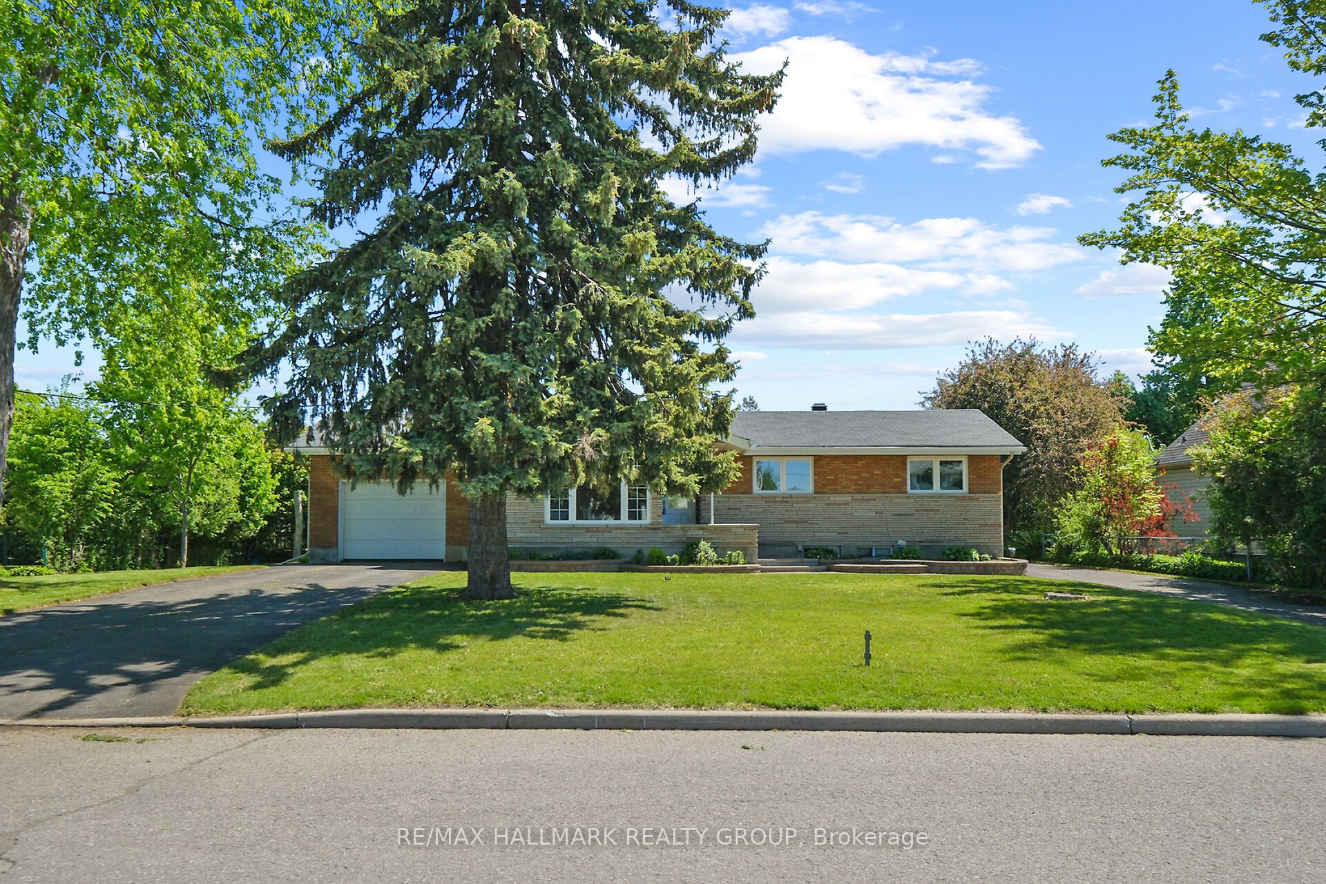 1399 Aurele Street Property Photo 6