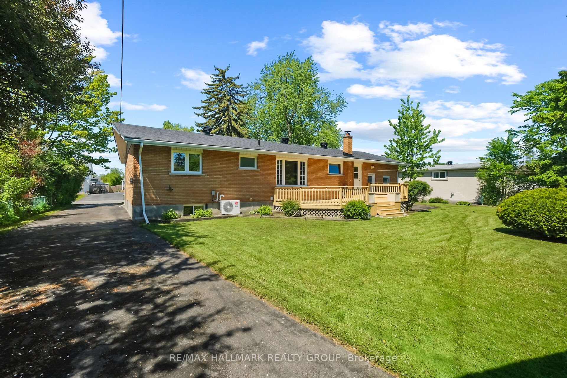 1399 Aurele Street Property Photo 8