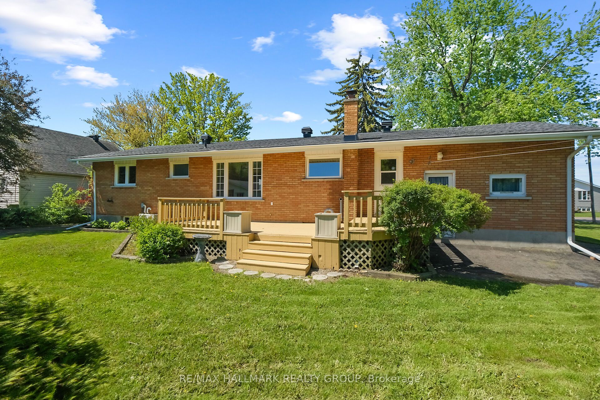 1399 Aurele Street Property Photo 13