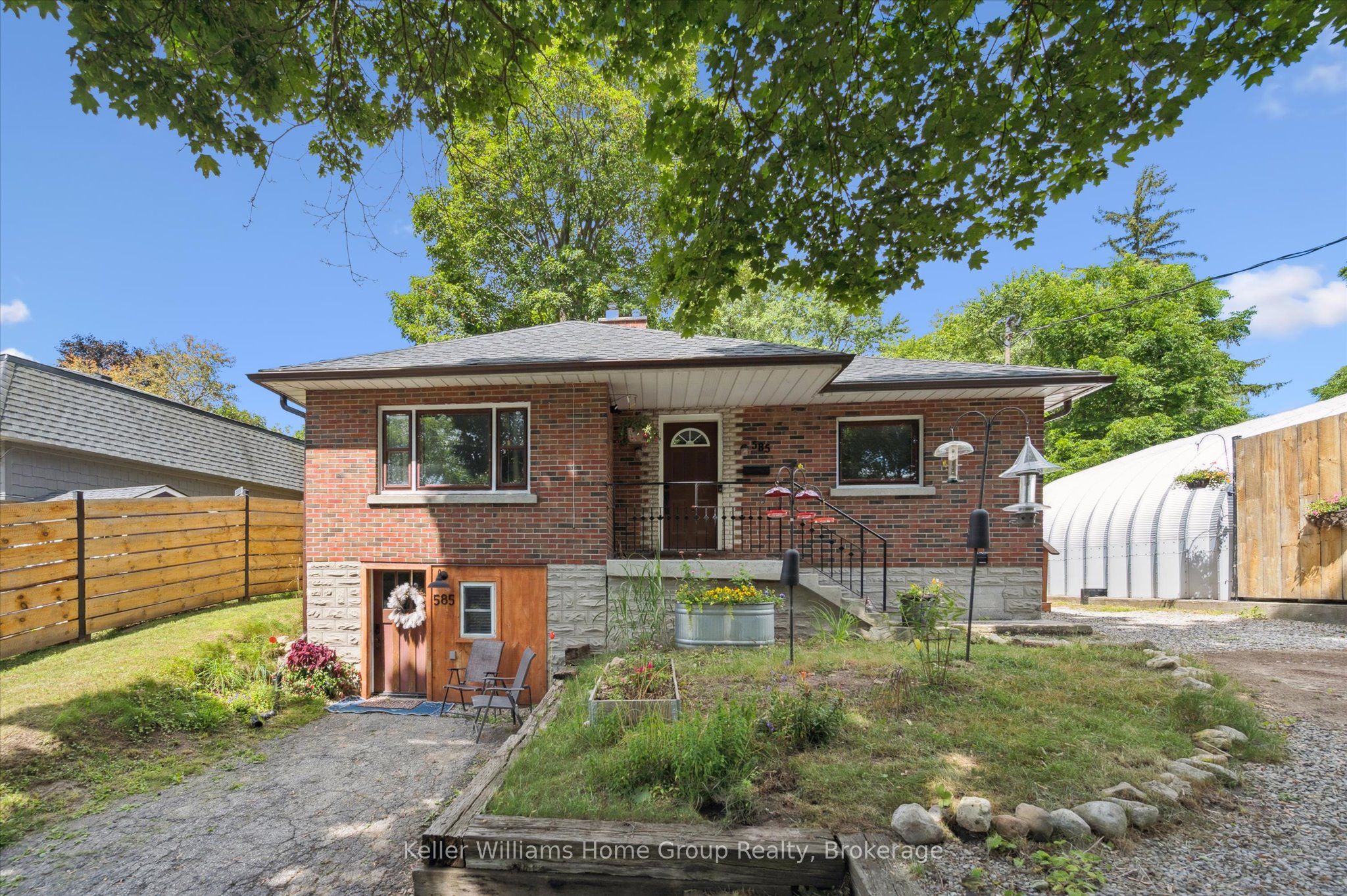 585 Blair Street Property Photo 1
