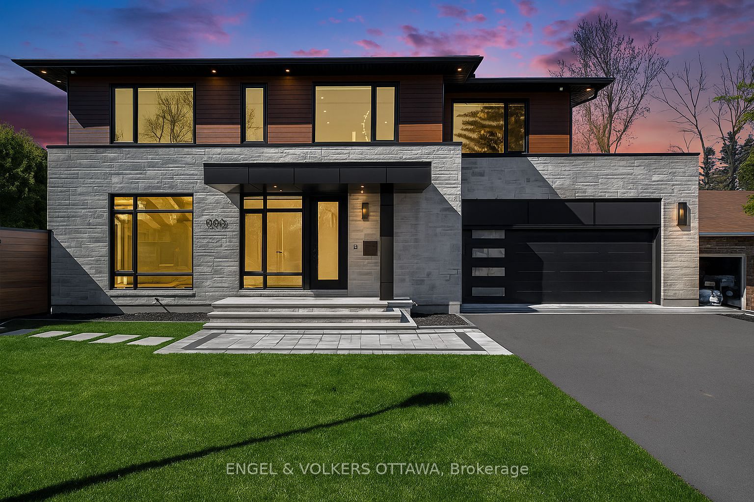 888 Melwood Avenue Property Photo 1