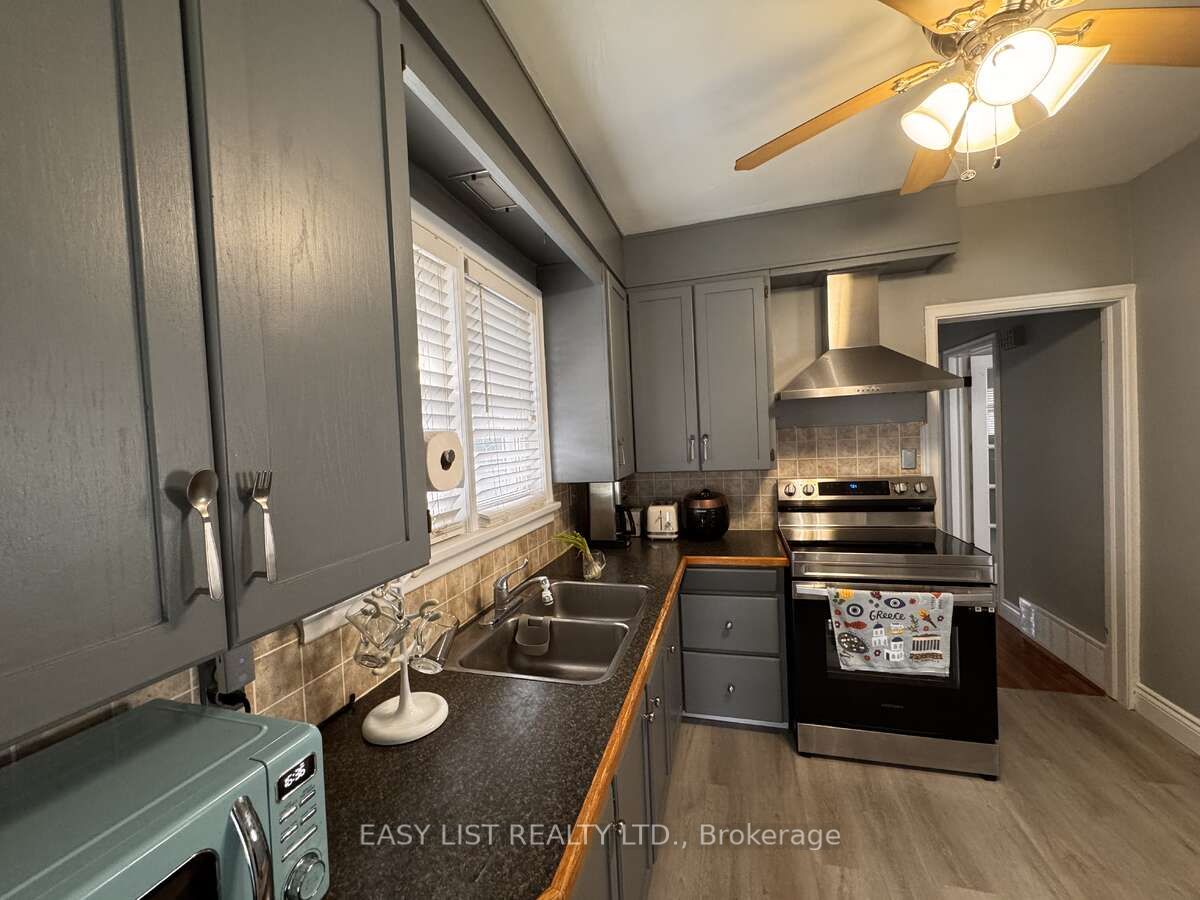 52 Fifth Street Property Photo 1