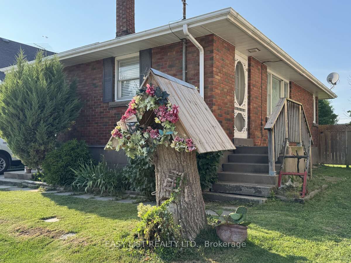 52 Fifth Street Property Photo 4