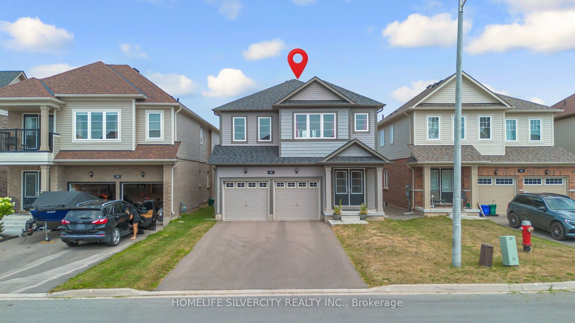 44 Cottonwood Crescent Property Photo 1