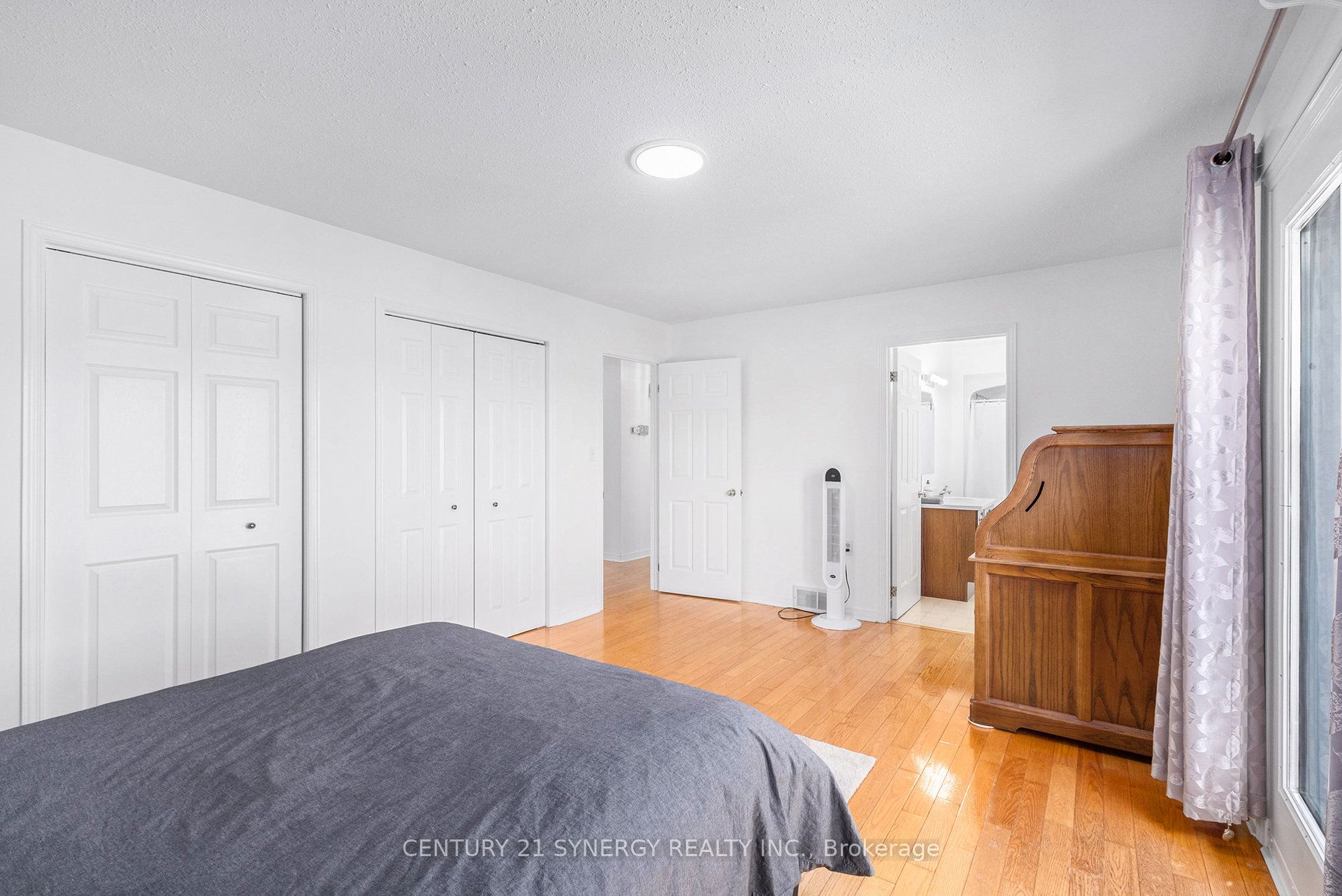 887 Macpherson Road Property Photo 14