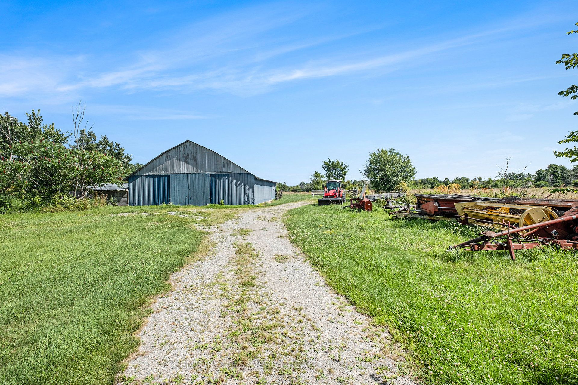 887 Macpherson Road Property Photo 27
