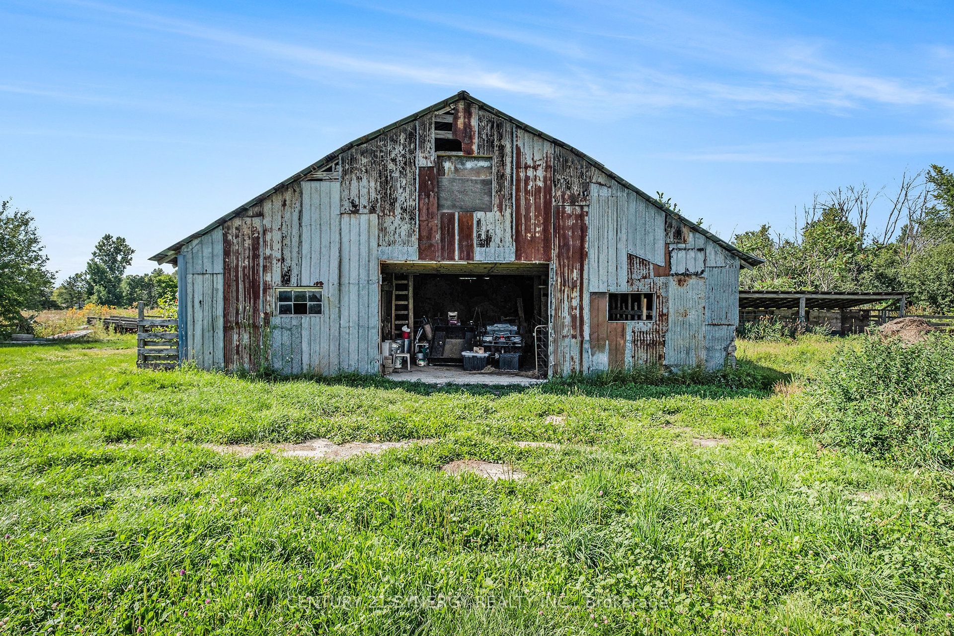 887 Macpherson Road Property Photo 30