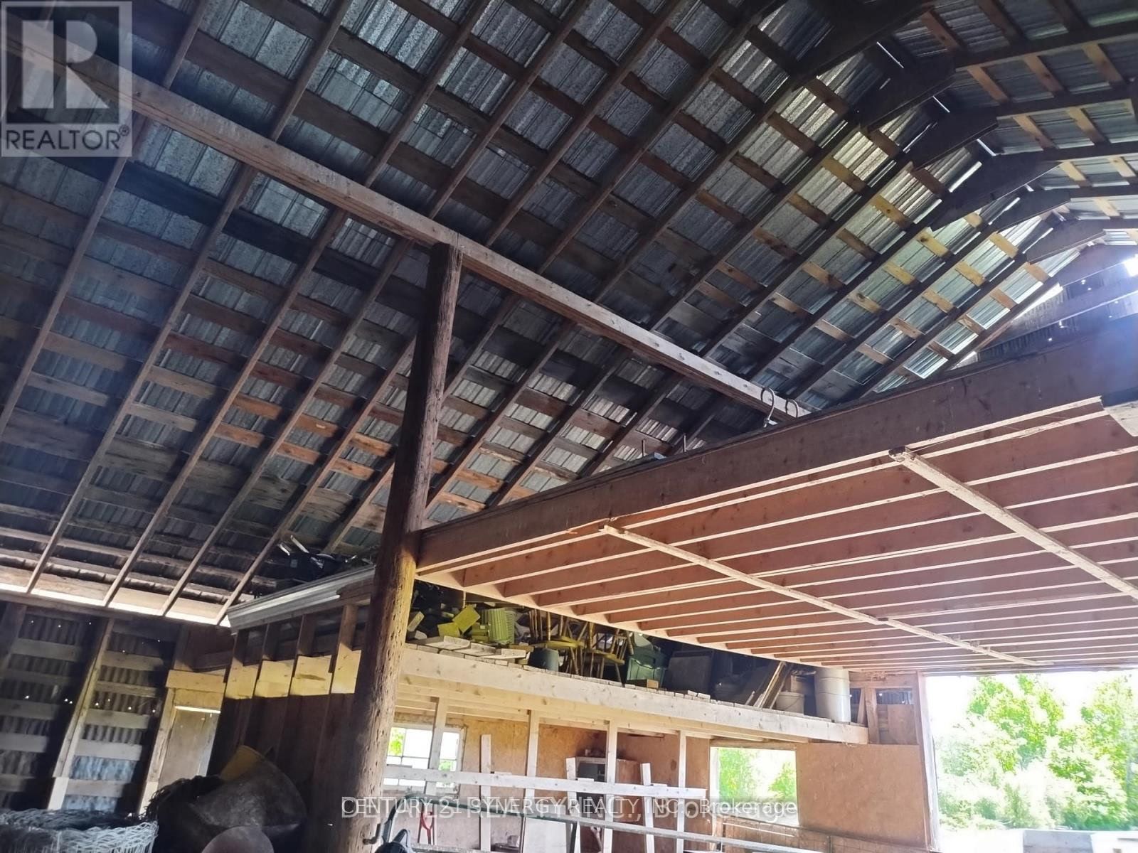 887 Macpherson Road Property Photo 36