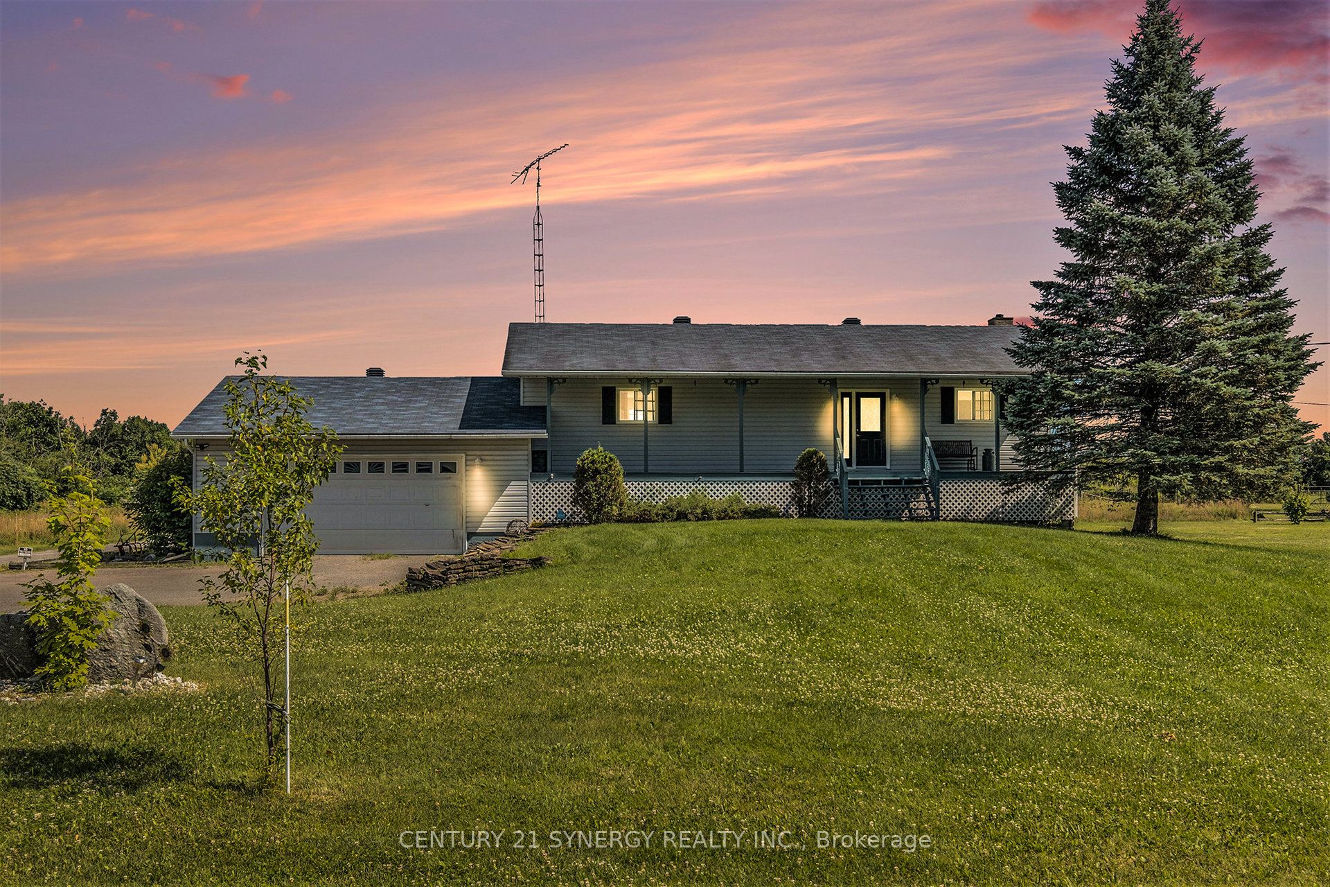 887 Macpherson Road Property Photo 44