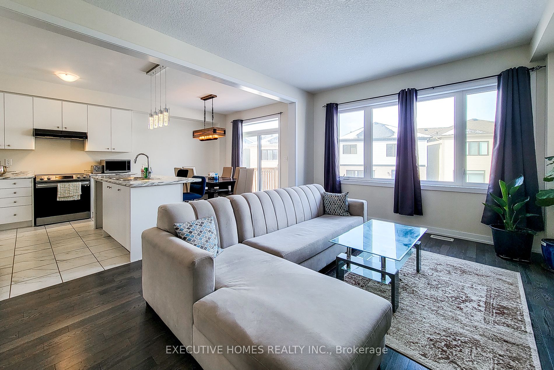 33 Wintergreen Crescent Property Photo 6