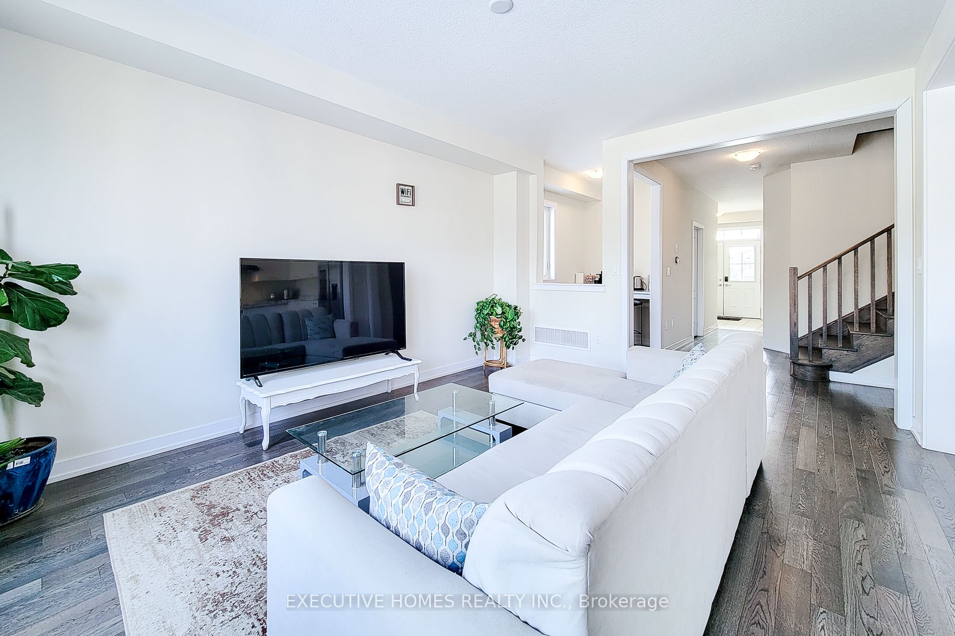 33 Wintergreen Crescent Property Photo 8