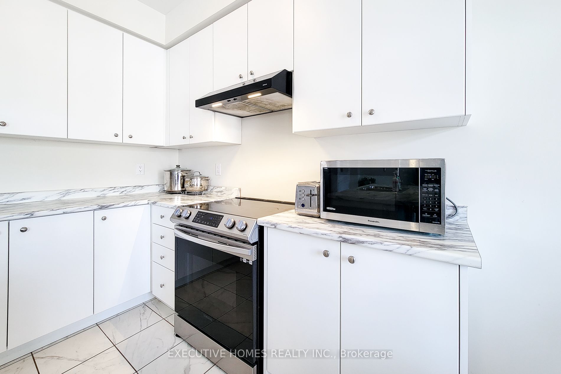 33 Wintergreen Crescent Property Photo 19