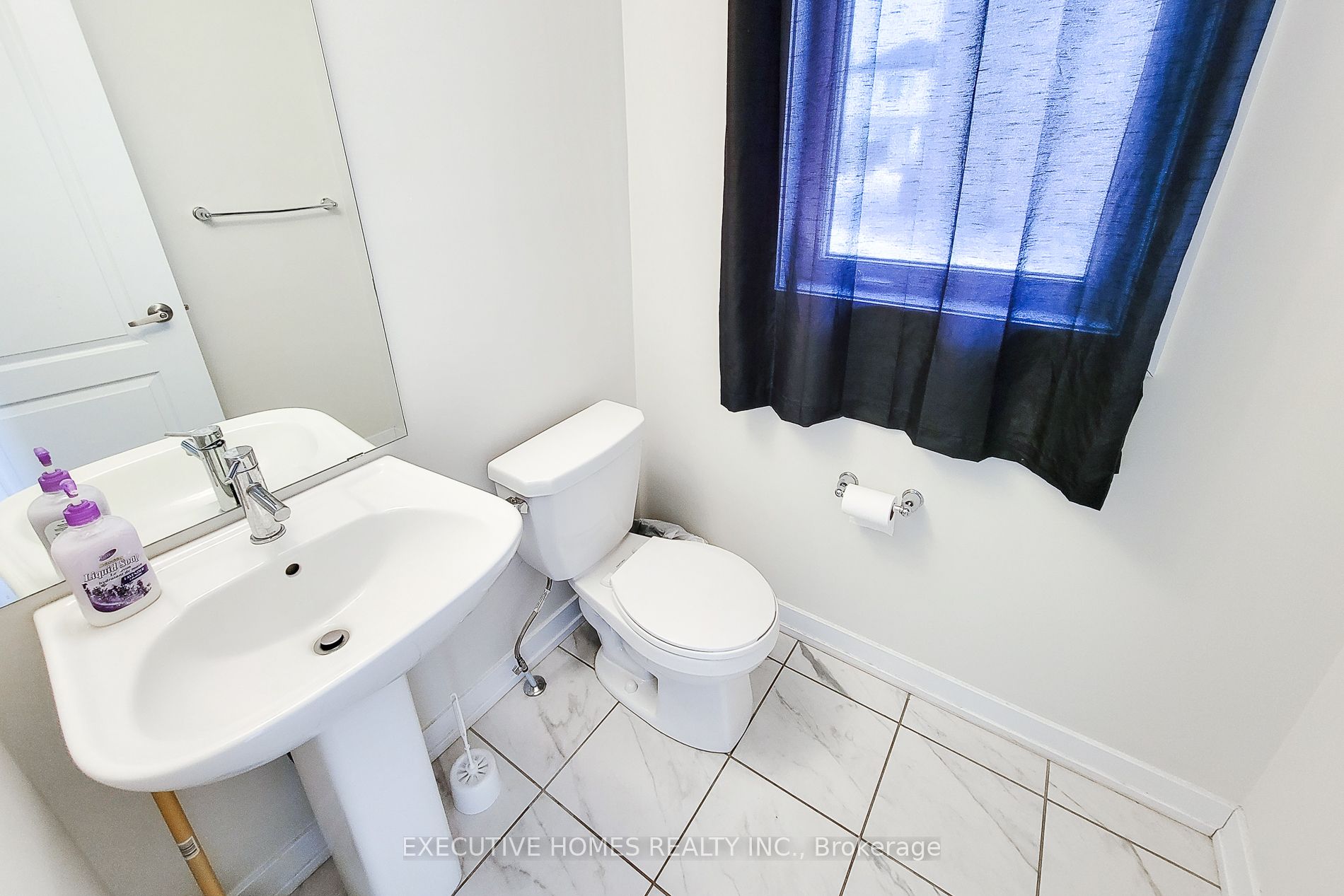 33 Wintergreen Crescent Property Photo 28