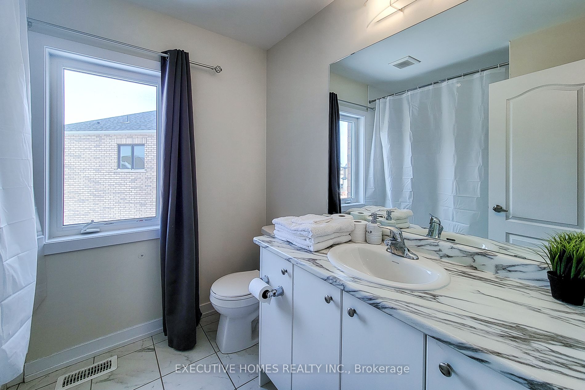 33 Wintergreen Crescent Property Photo 43