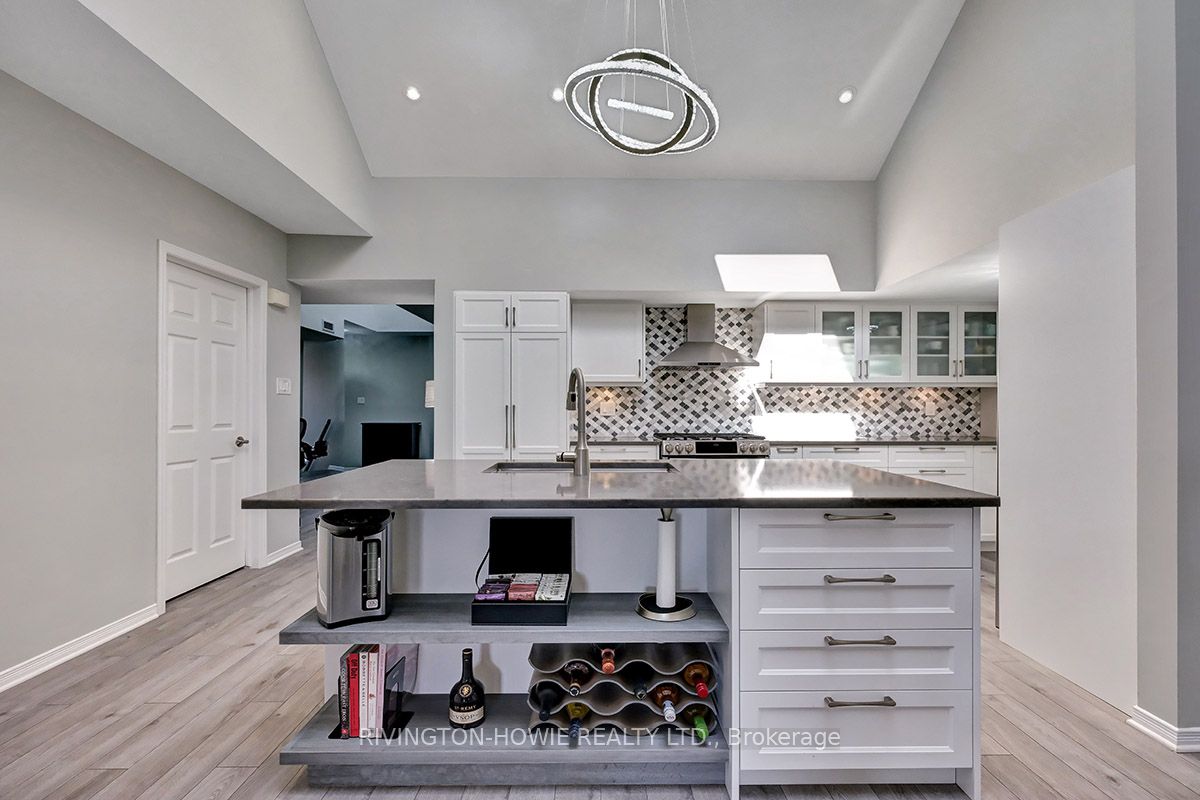 36 Robson Court Property Photo 11