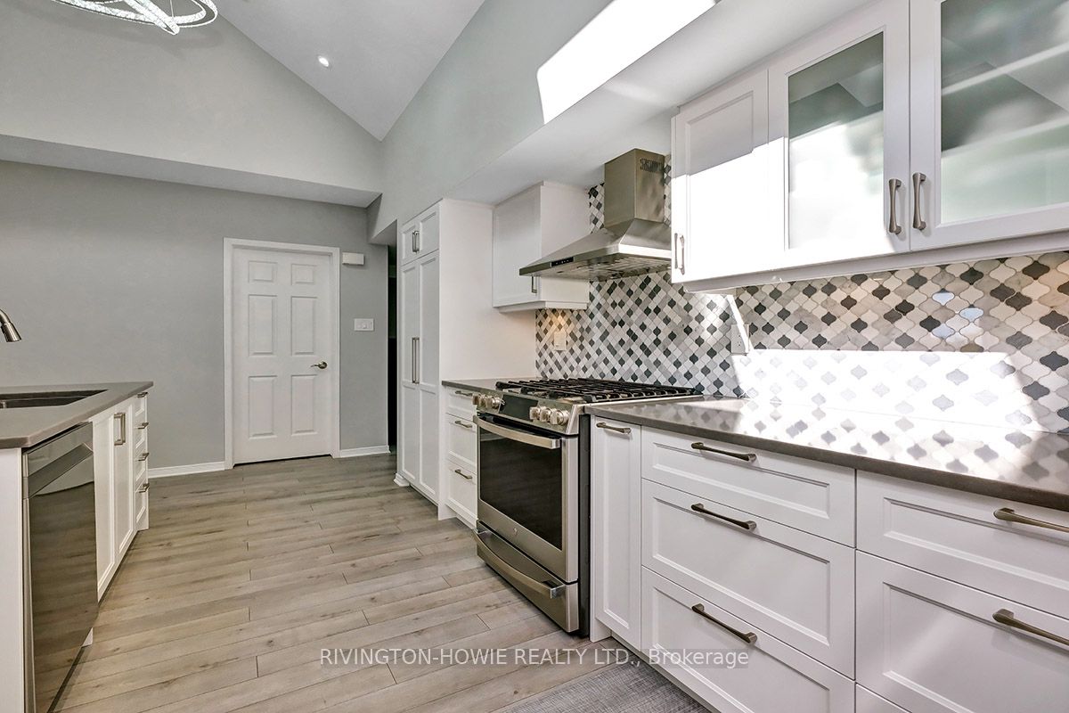 36 Robson Court Property Photo 16