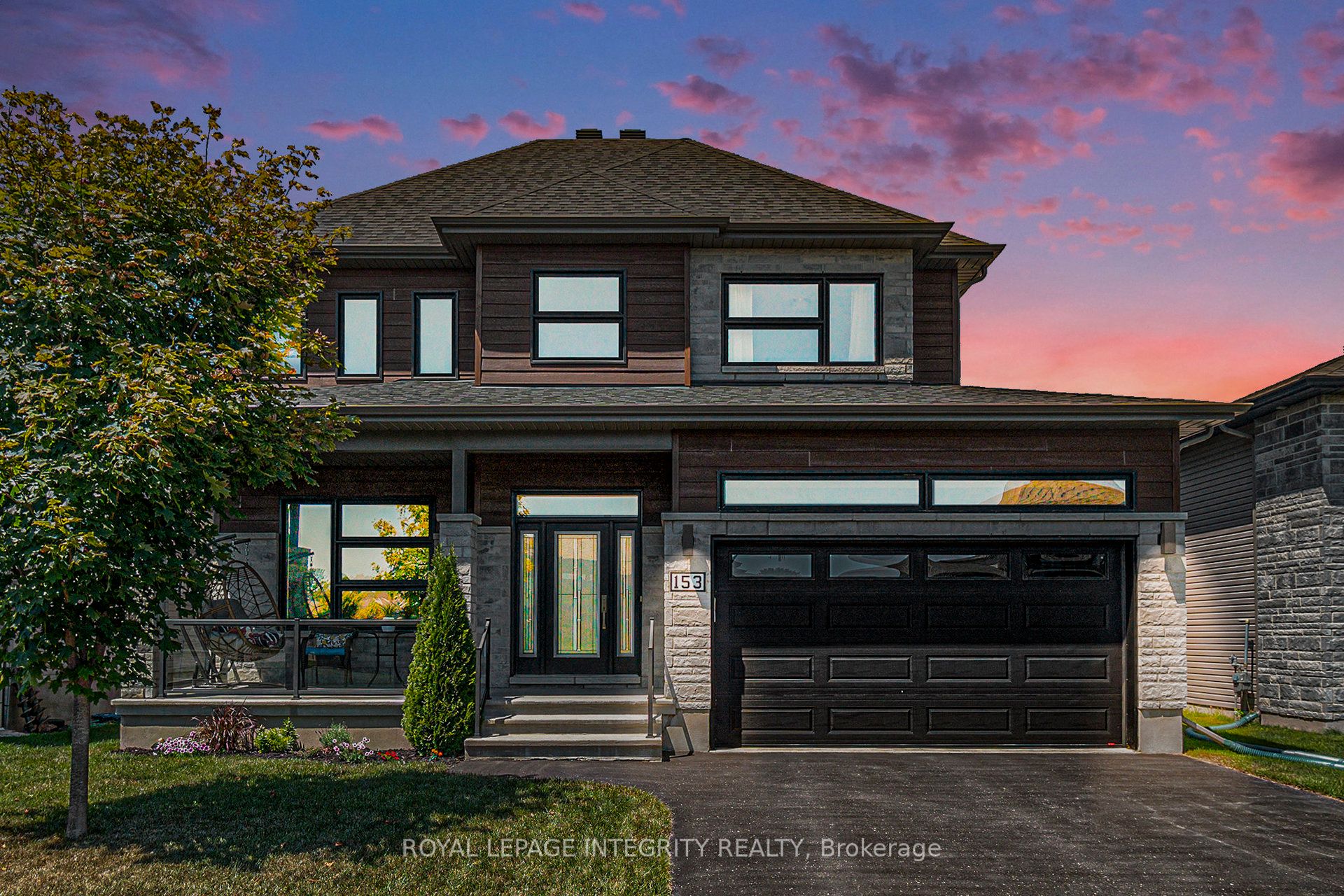 153 Lyon Street Property Photo 1