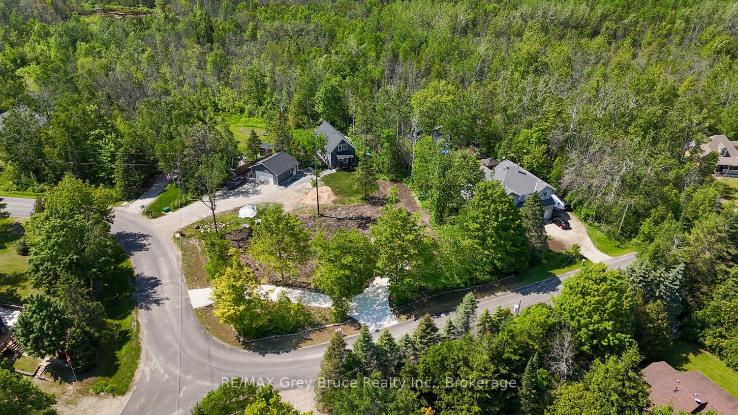 11 Miller Lake Shore Road Property Photo 4