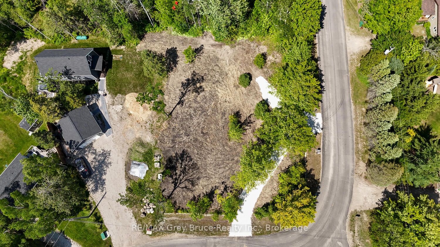11 Miller Lake Shore Road Property Photo 6