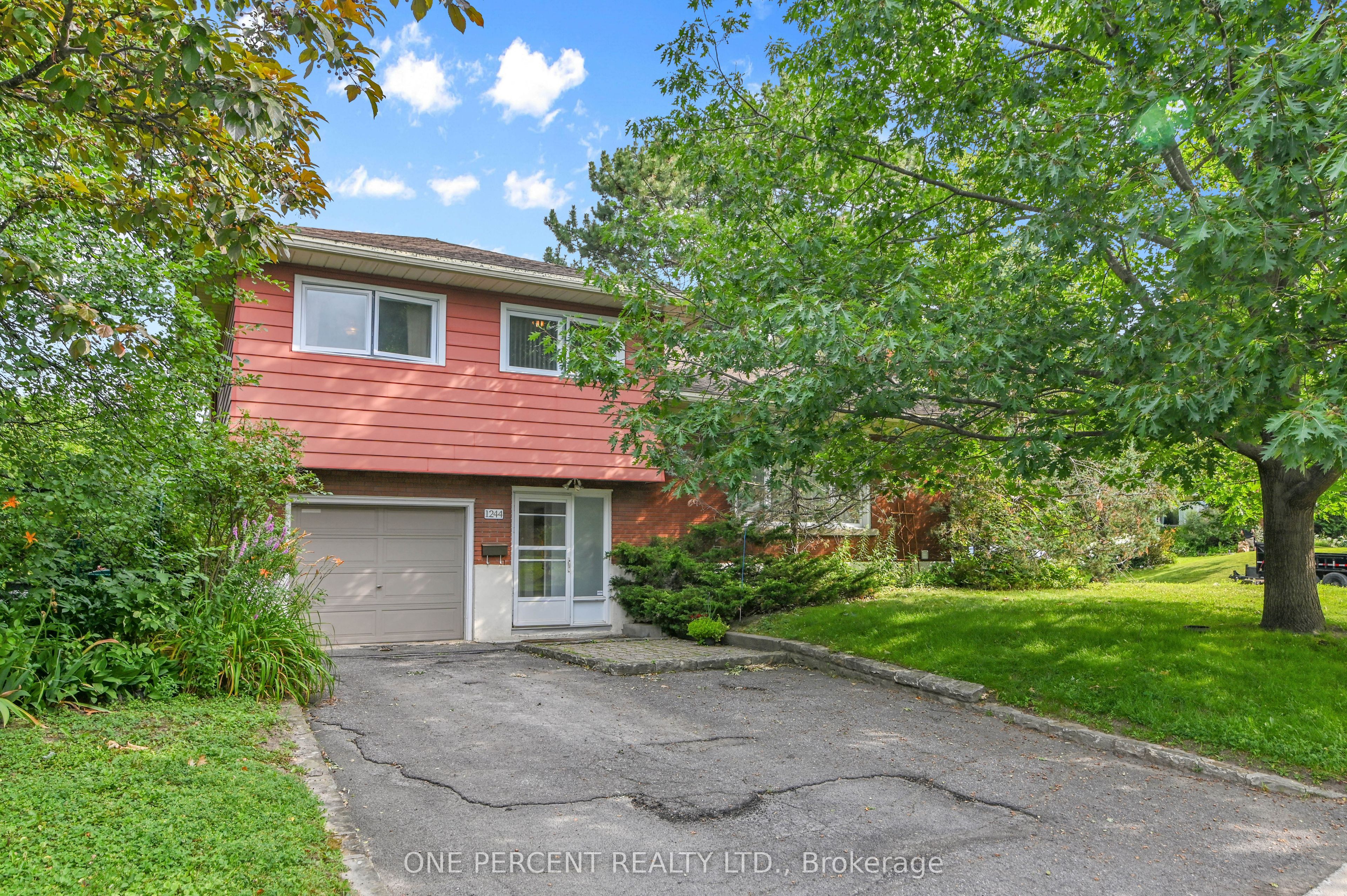 1244 Joyce Crescent Property Photo 1