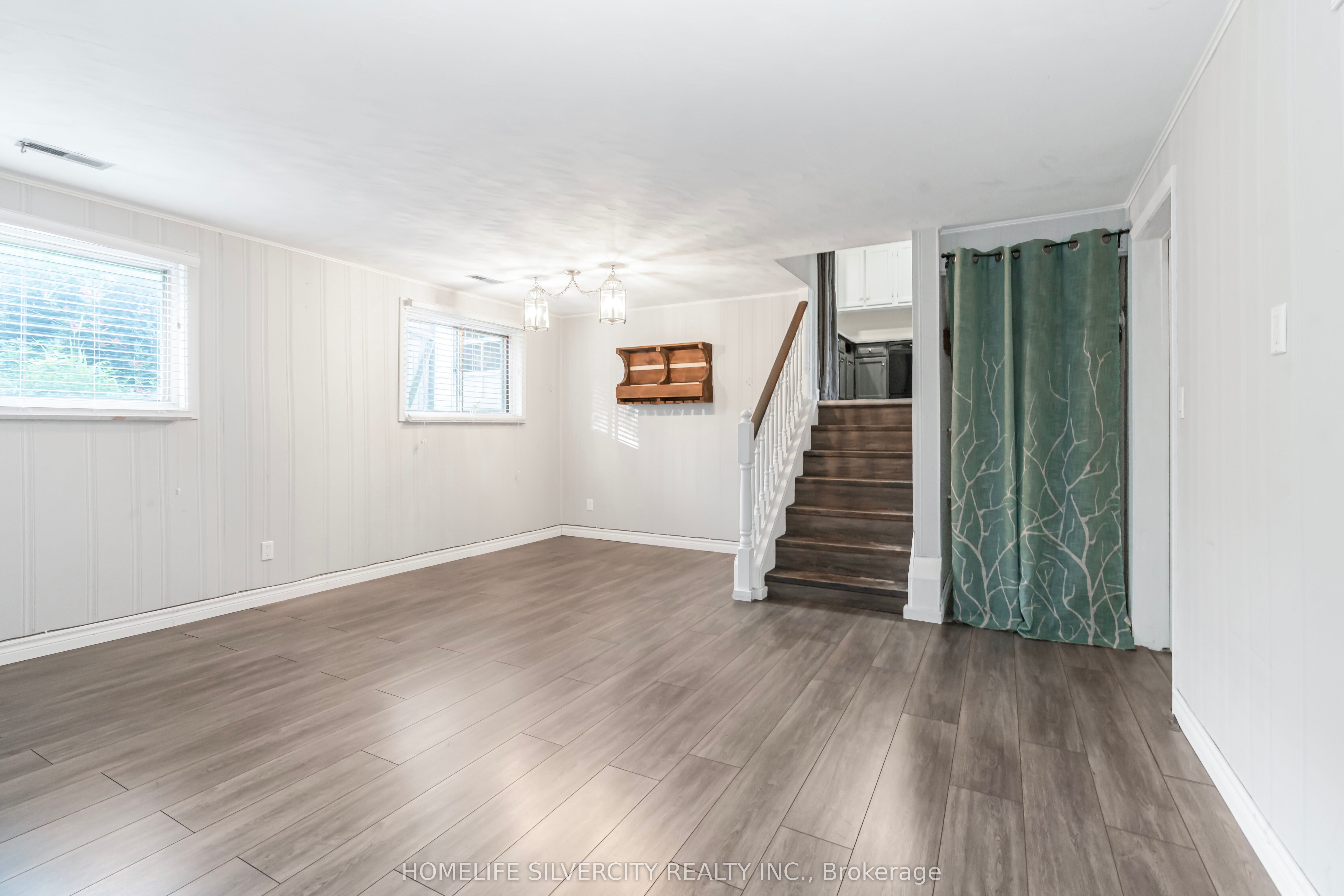 35 Lynn Park Avenue Property Photo 11