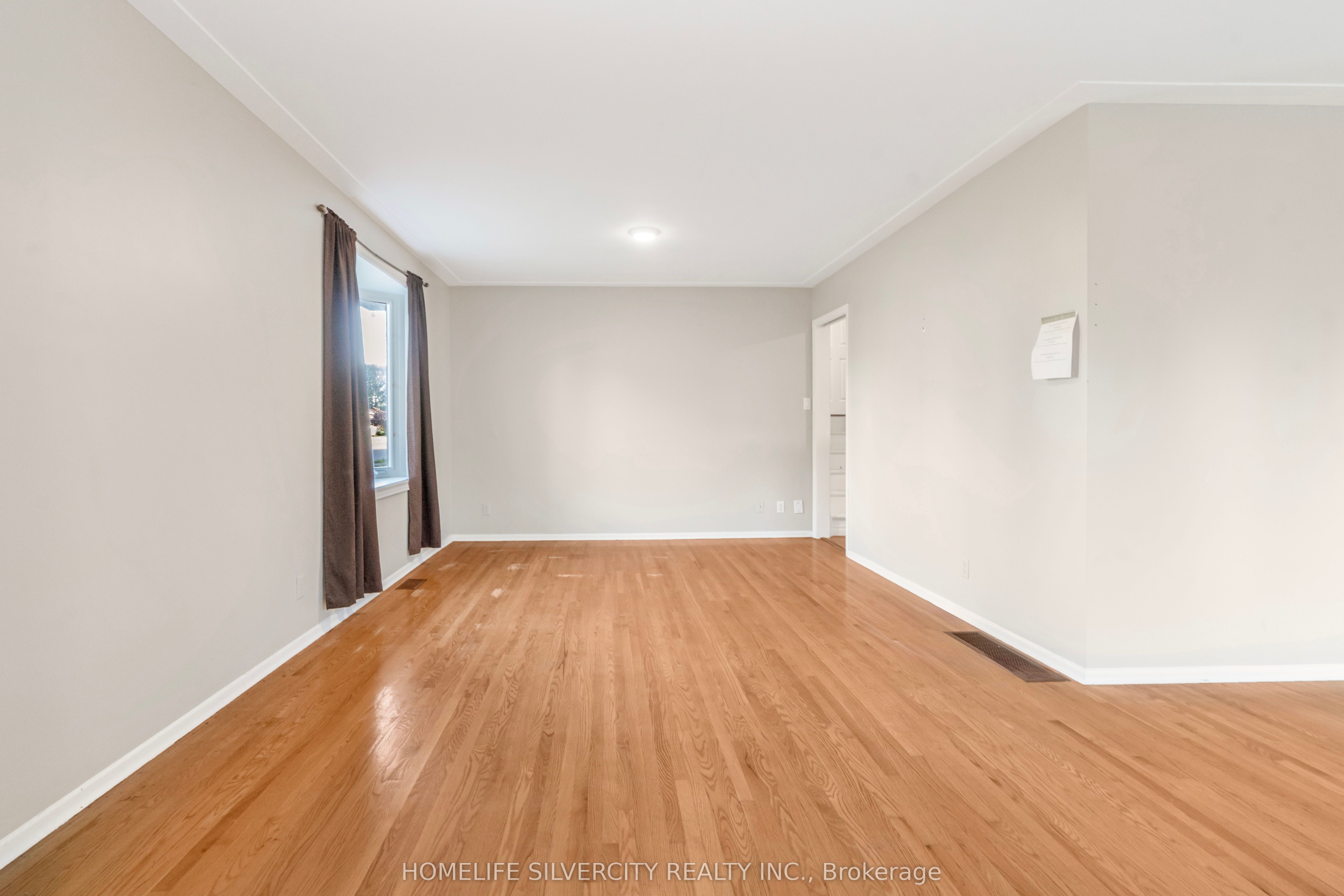 35 Lynn Park Avenue Property Photo 13
