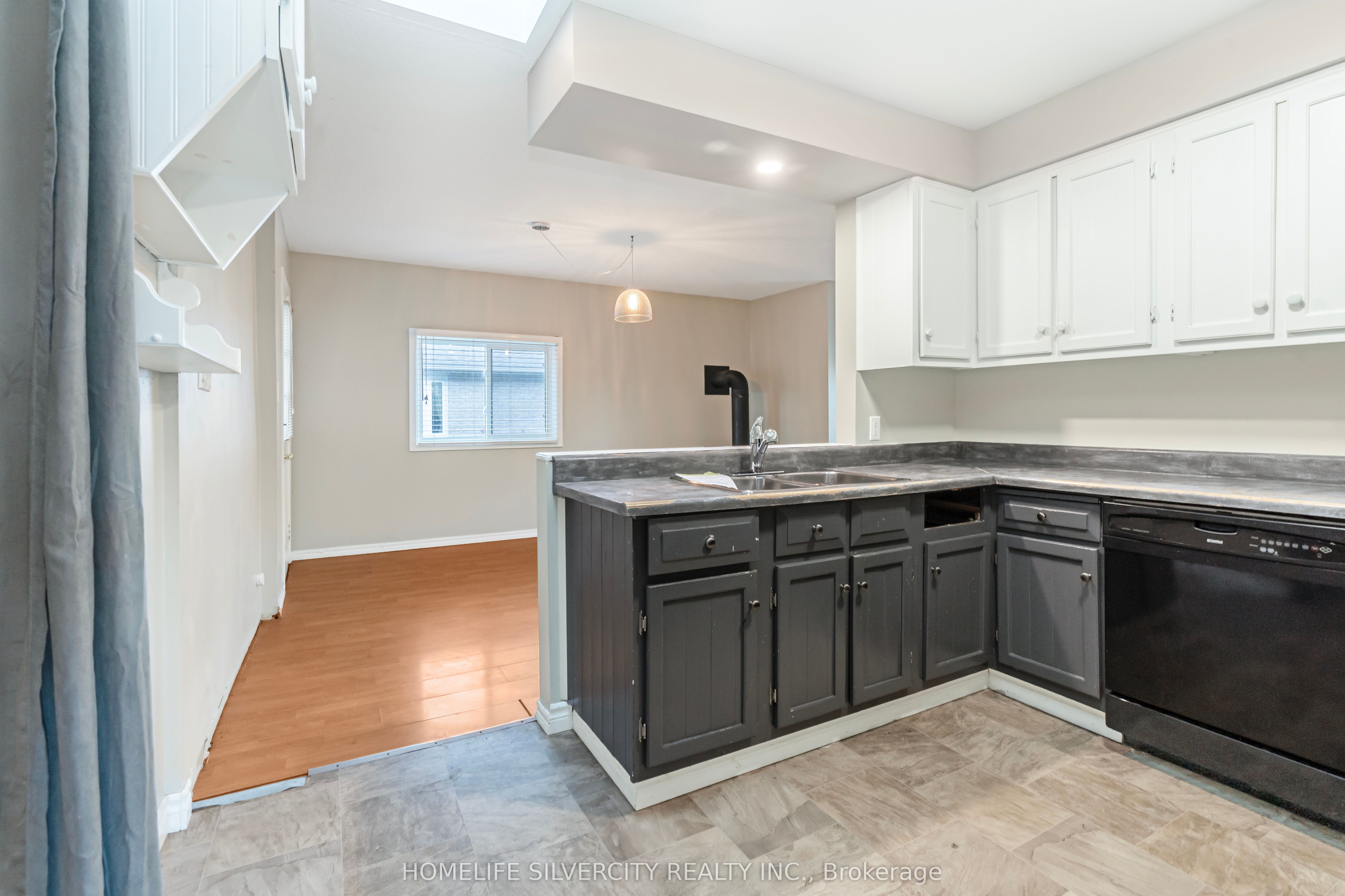 35 Lynn Park Avenue Property Photo 40