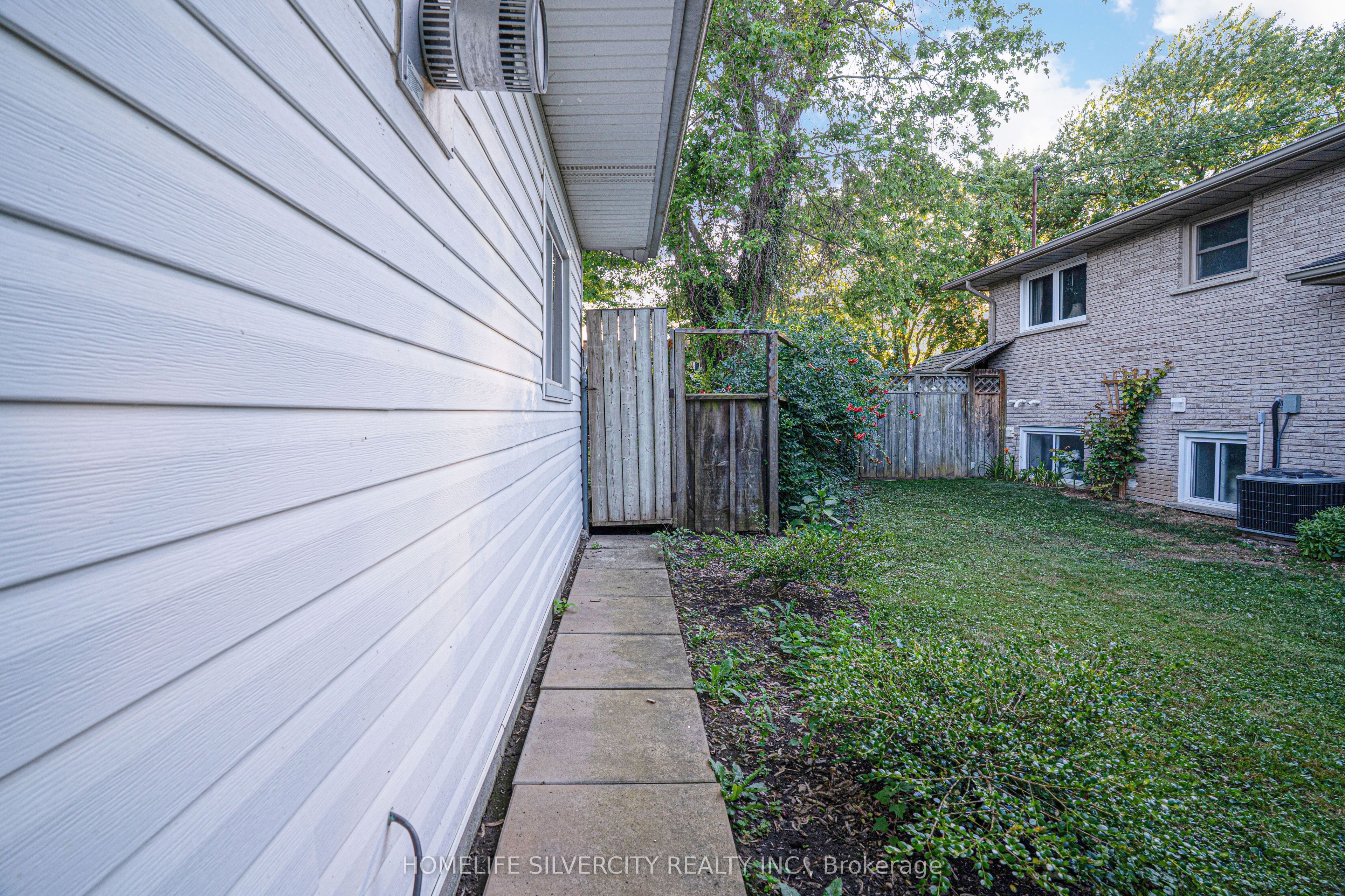35 Lynn Park Avenue Property Photo 45