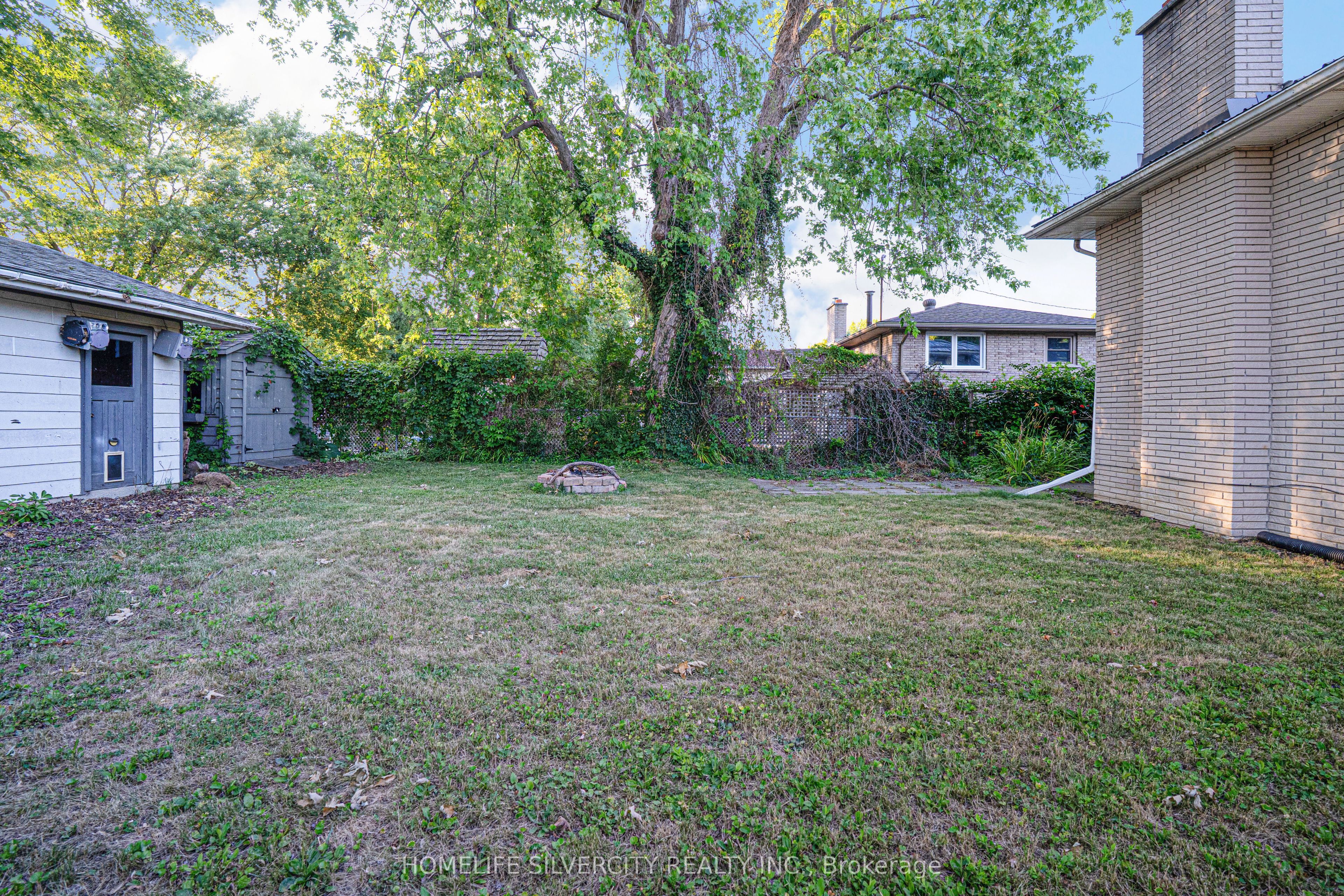 35 Lynn Park Avenue Property Photo 48